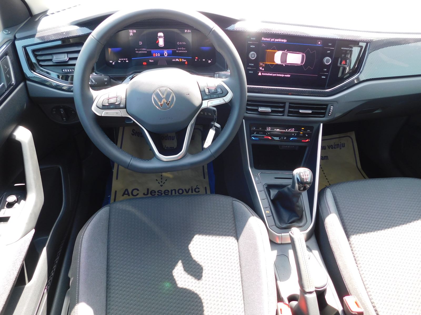 Volkswagen TAIGO 1.0 TSI 4Life, fotografija 10