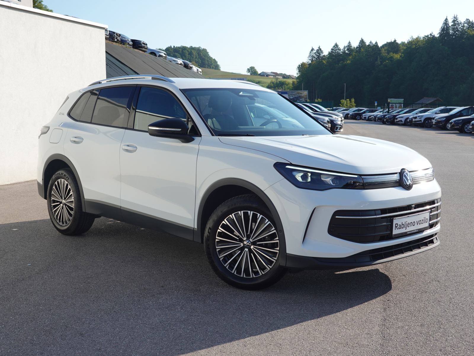 Volkswagen Tiguan 1.5 eTSI DSG+F1+HD MATRIX+ACC+360°KAMERA+KEYLESS, fotografija 3