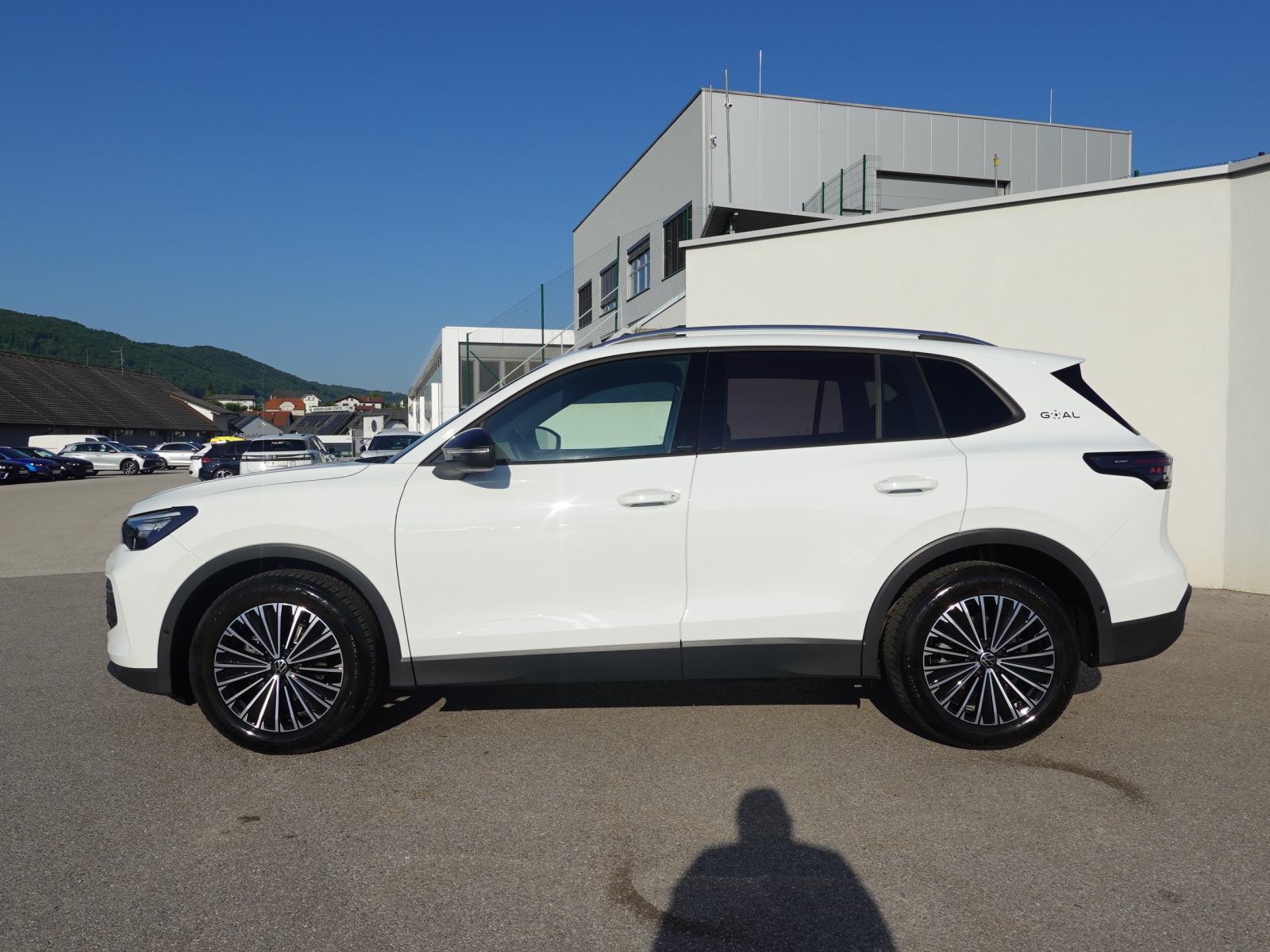 Volkswagen Tiguan 1.5 eTSI DSG+F1+HD MATRIX+ACC+360°KAMERA+KEYLESS, fotografija 6