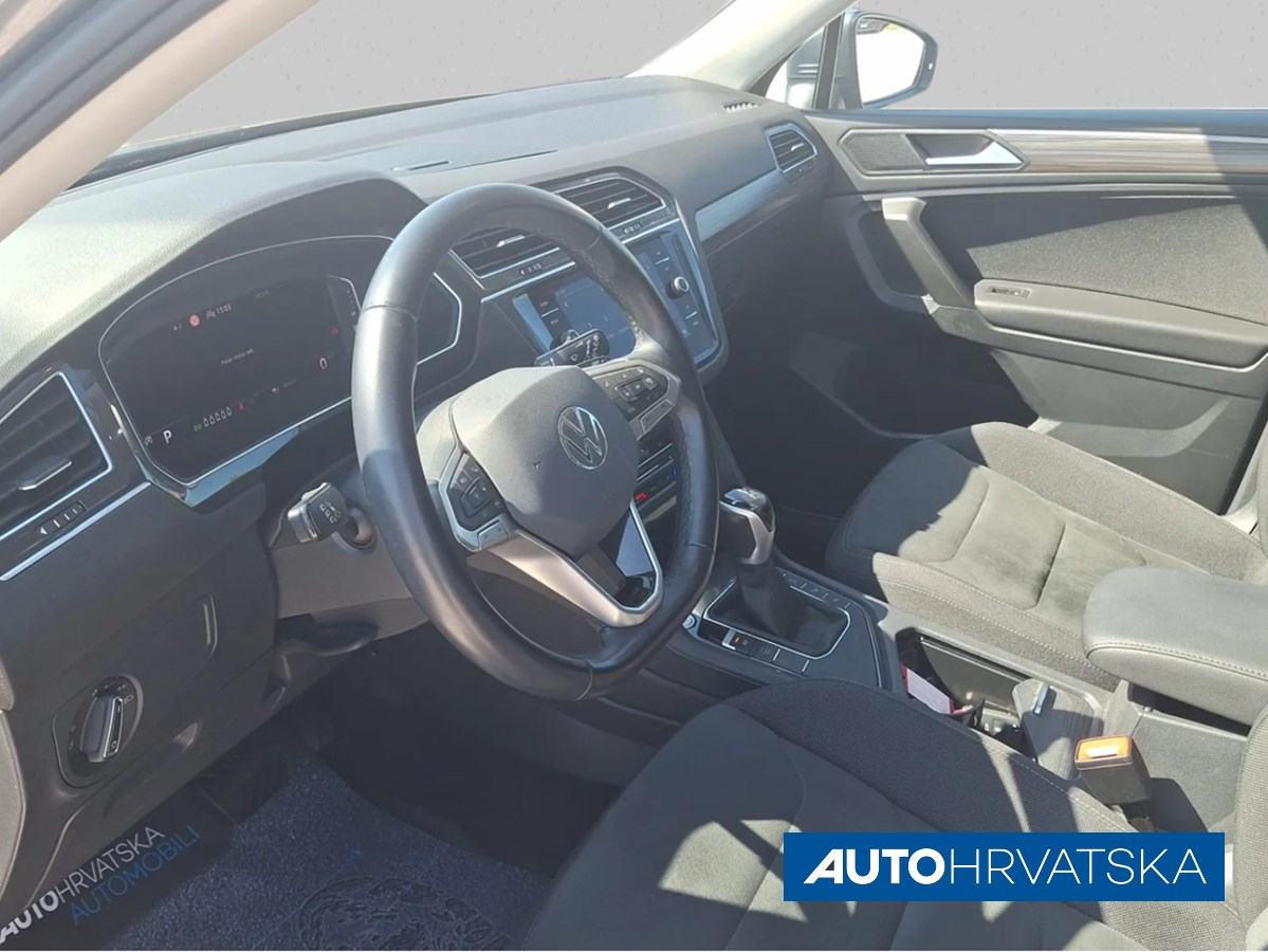 VOLKSWAGEN TIGUAN 1.5 TSI, 29.900,00 €, fotografija 9
