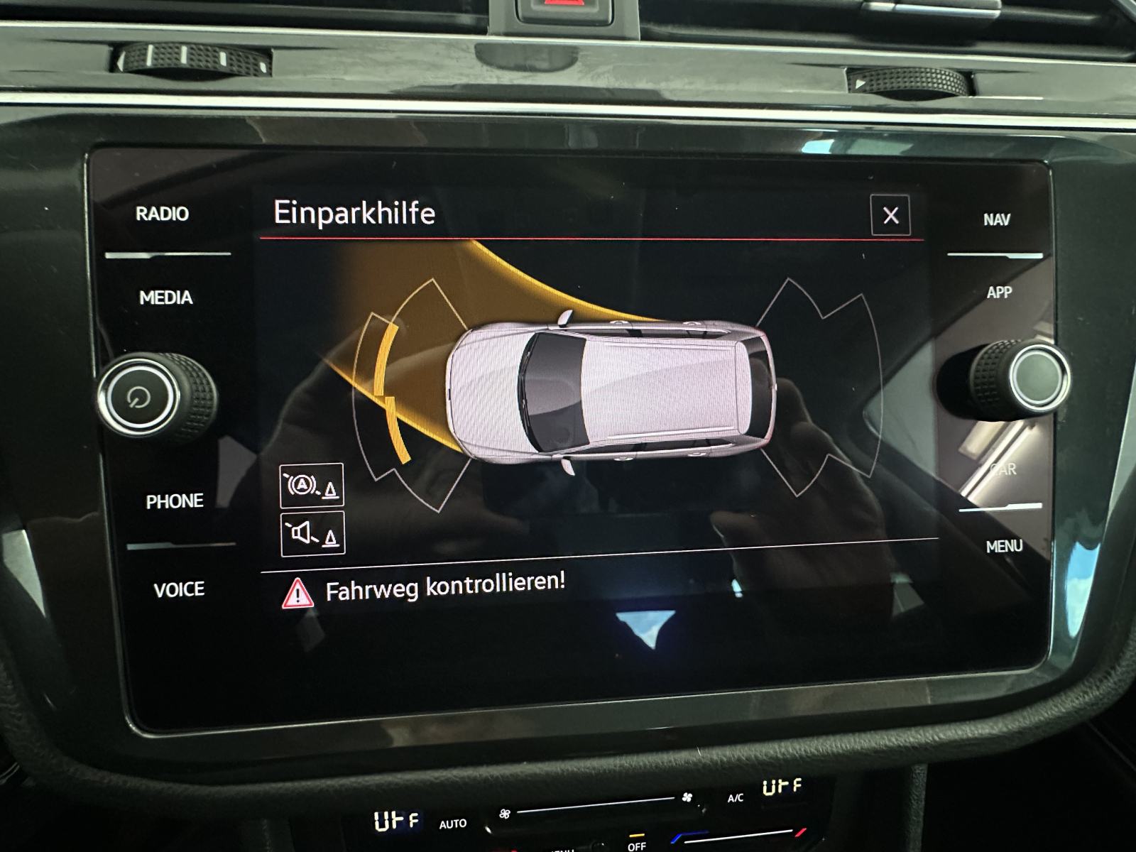 Volkswagen Tiguan 2.0 TDI 110kW.NEMŠKI+4ALU.NAVI.AUT.GRET.SED.LED, fotografija 13
