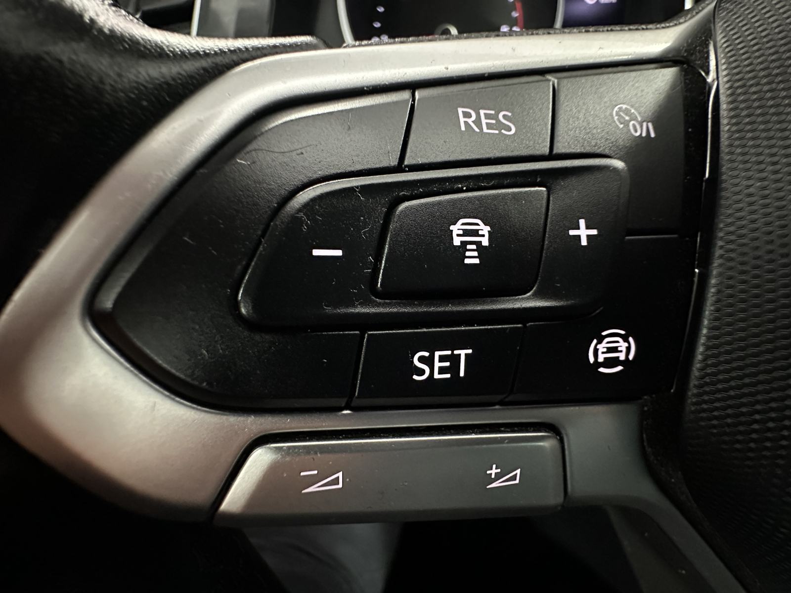 Volkswagen Tiguan 2.0 TDI 110kW.NEMŠKI+4ALU.NAVI.AUT.GRET.SED.LED, fotografija 11