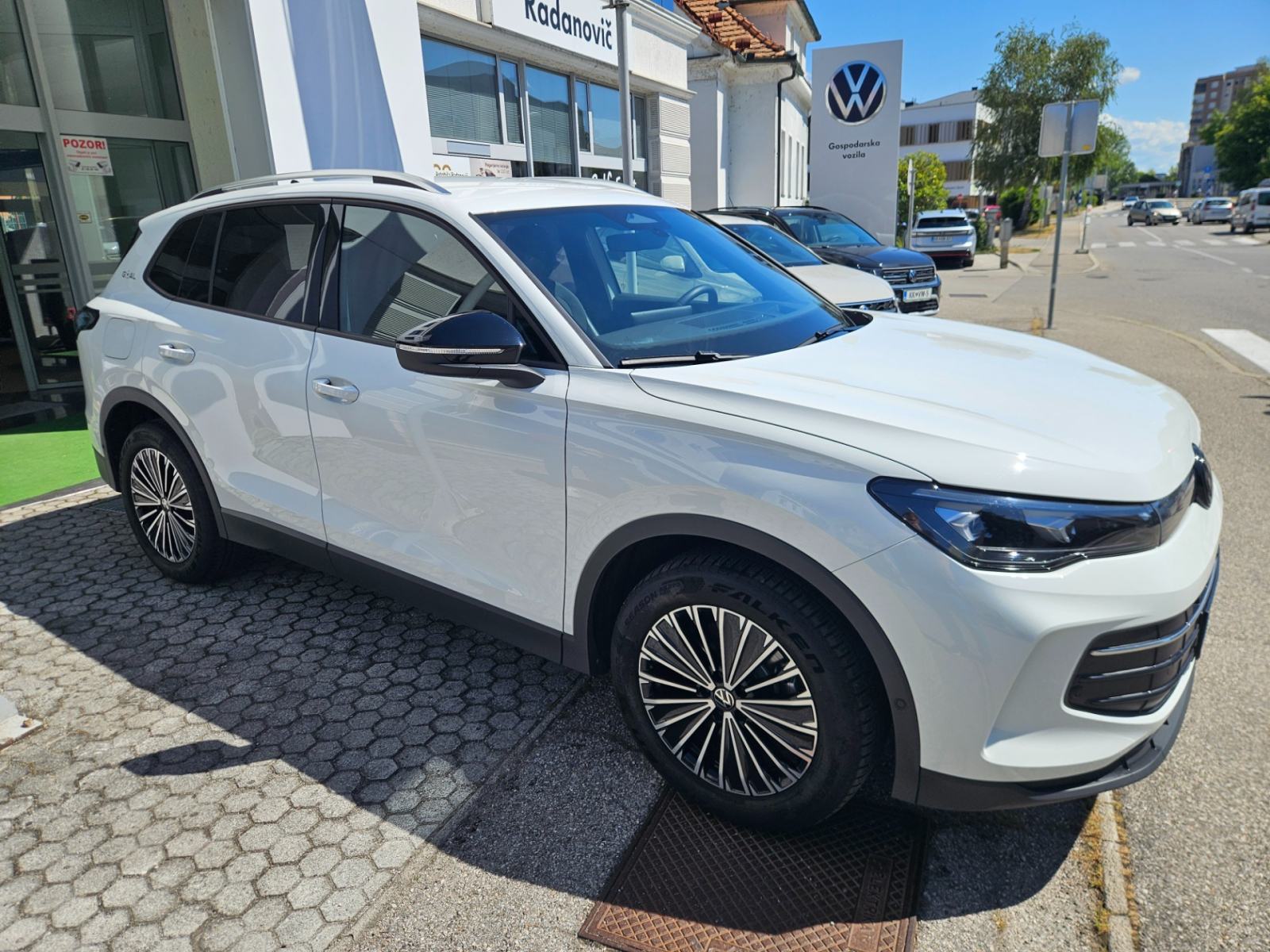 Volkswagen Tiguan 2.0 TDI BMT Life DSG, fotografija 2