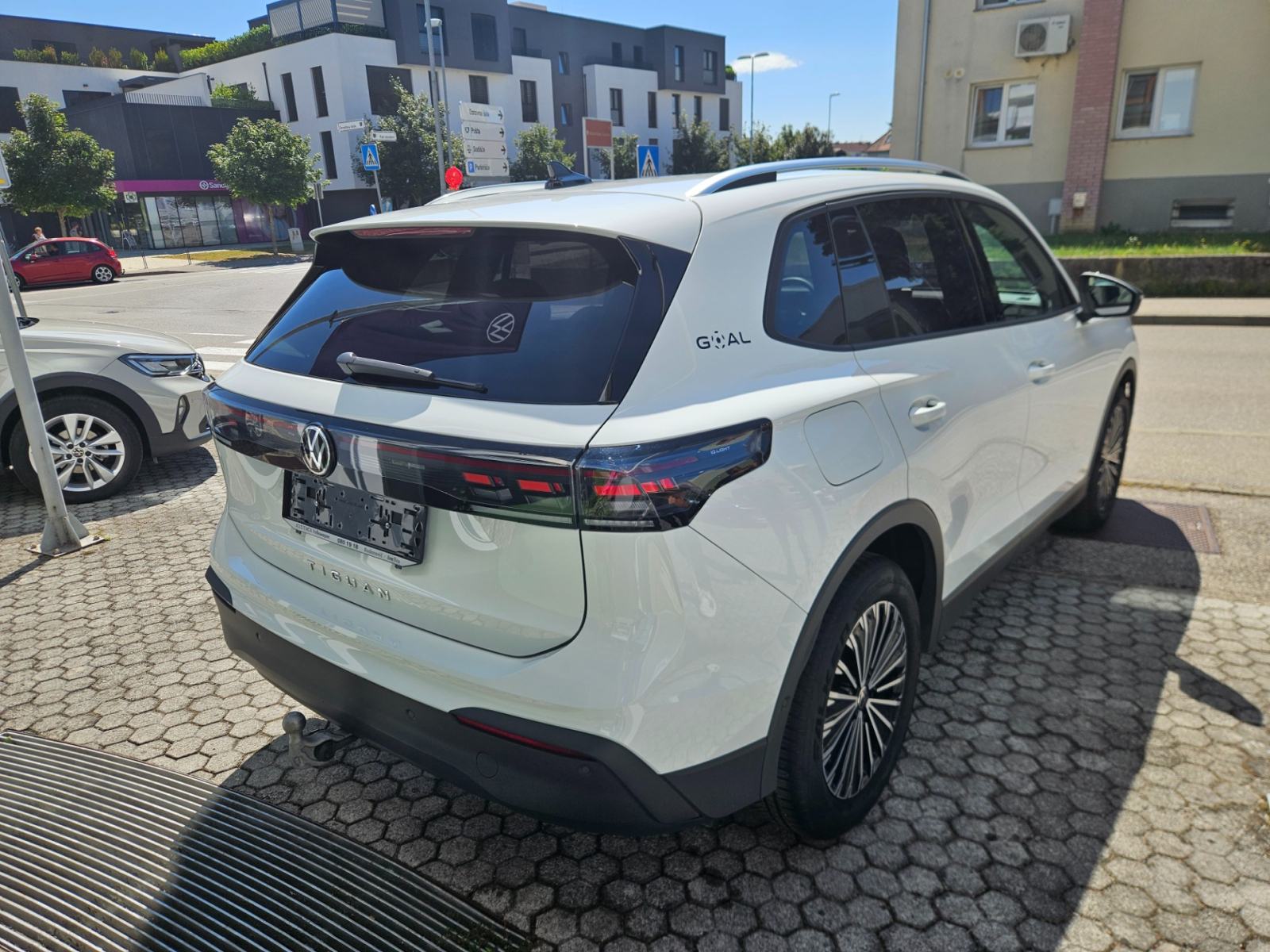 Volkswagen Tiguan 2.0 TDI BMT Life DSG, fotografija 3