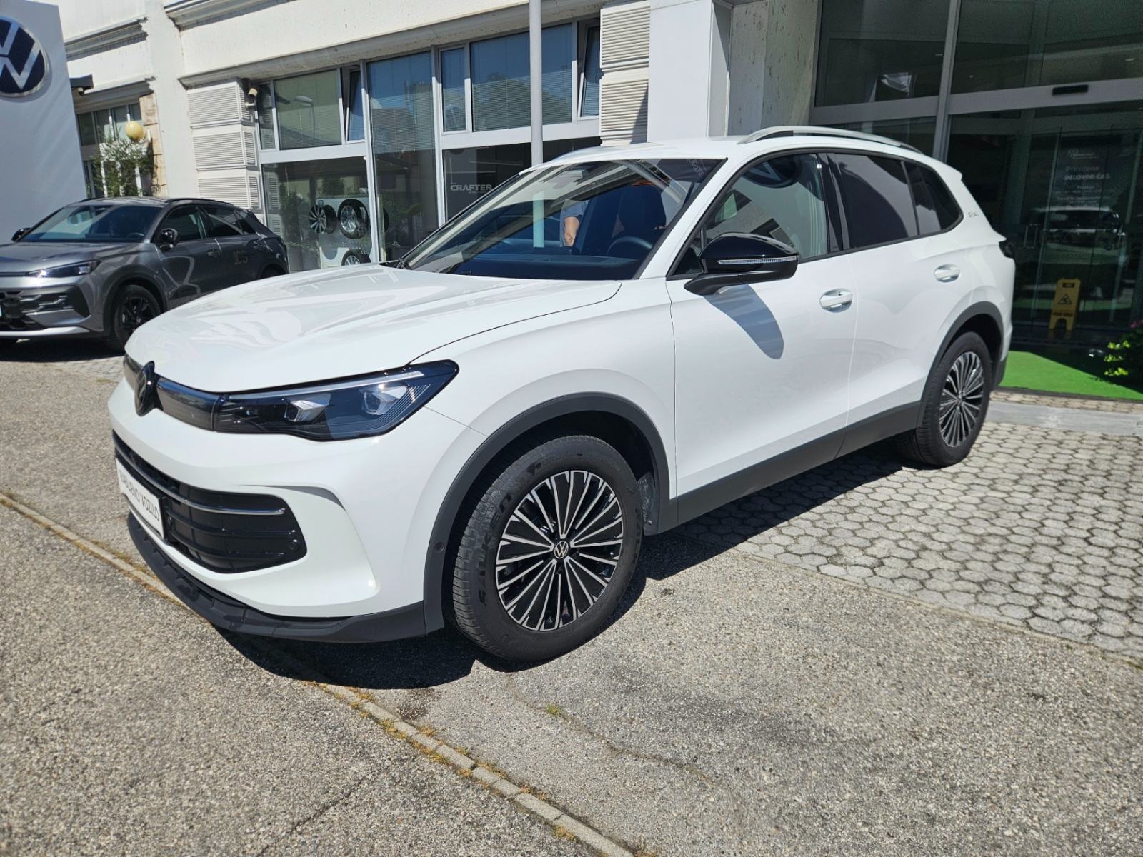 Volkswagen Tiguan 2.0 TDI BMT Life DSG, fotografija 5