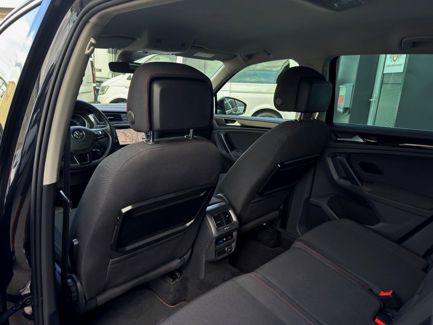 Volkswagen Tiguan 2.0 TDI BMT Sound ACC|Kljuka|NAVI|18 COL, fotografija 12
