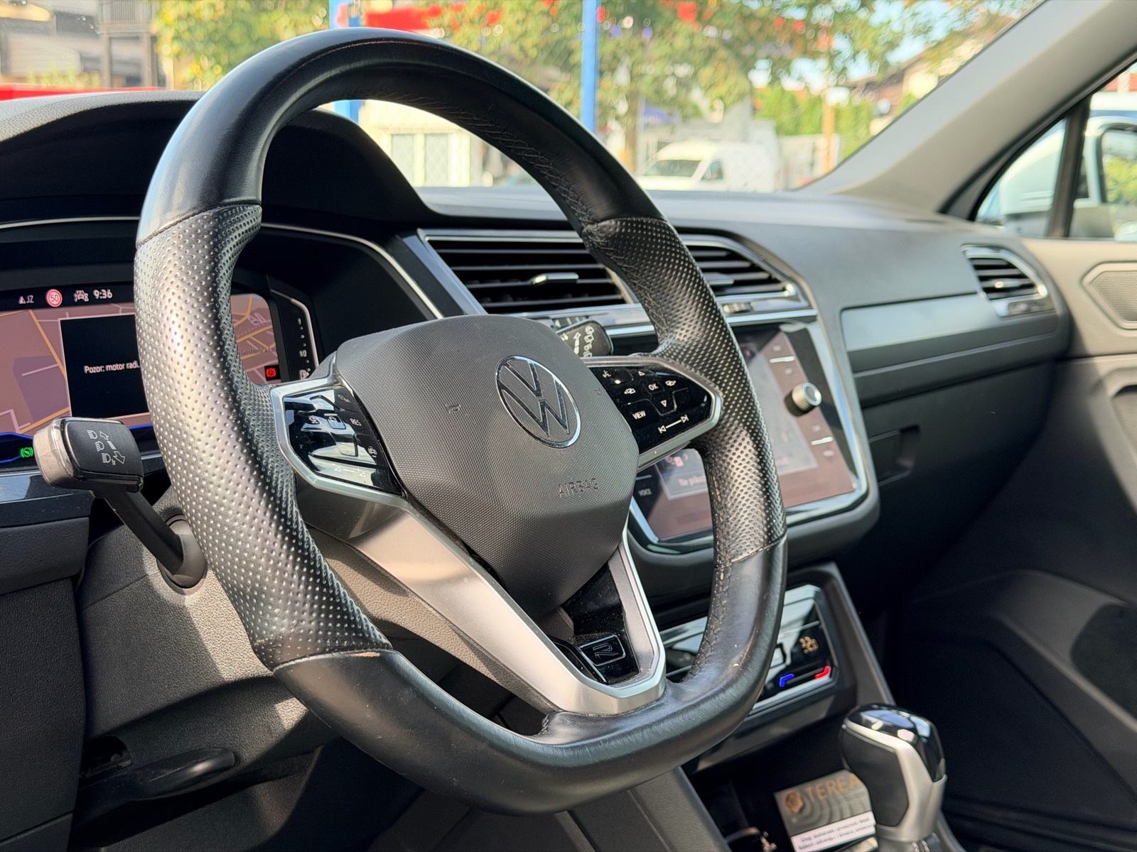 Volkswagen Tiguan 2.0 TDI R-Line, fotografija 11