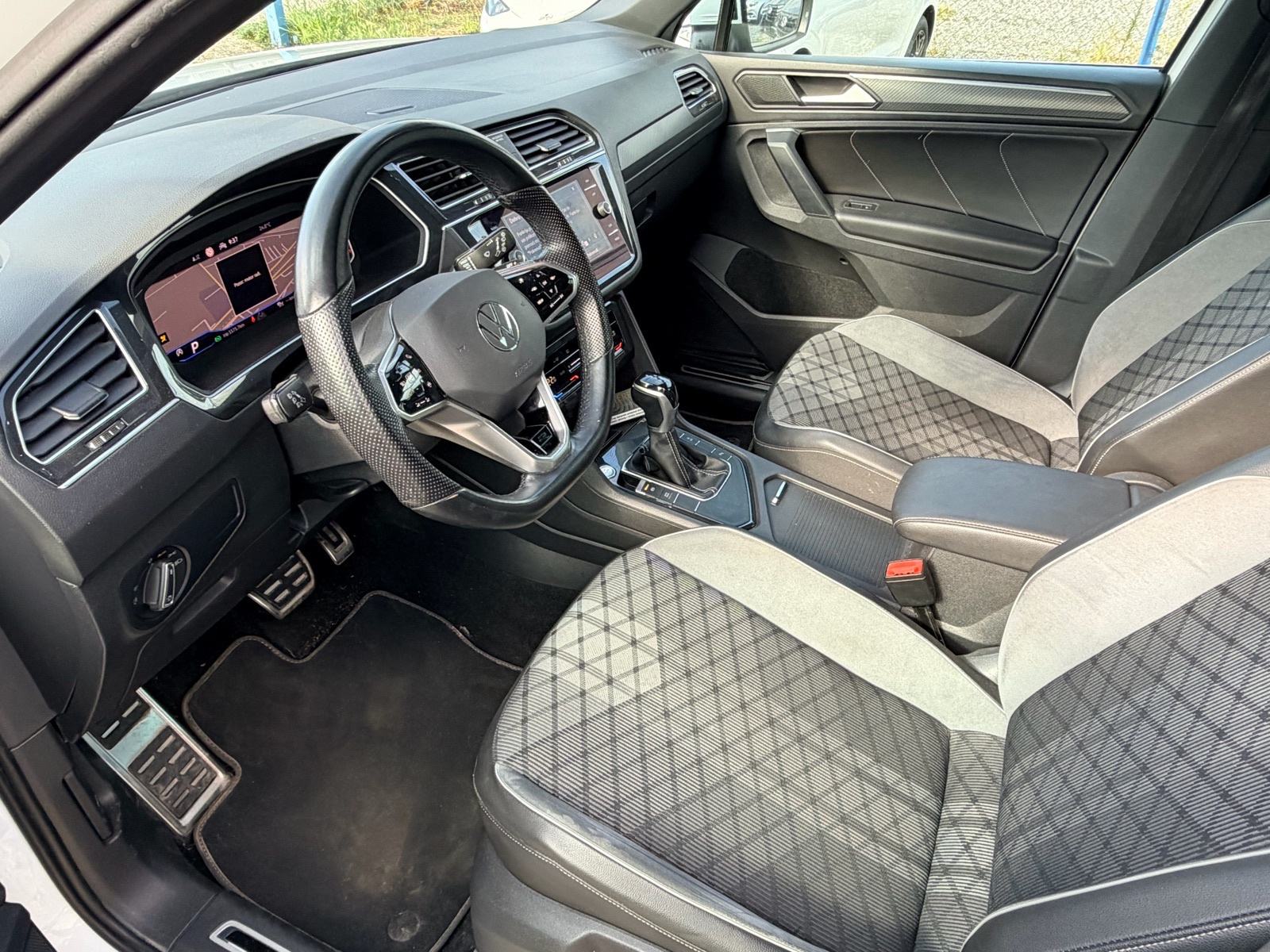 Volkswagen Tiguan 2.0 TDI R-Line, fotografija 10