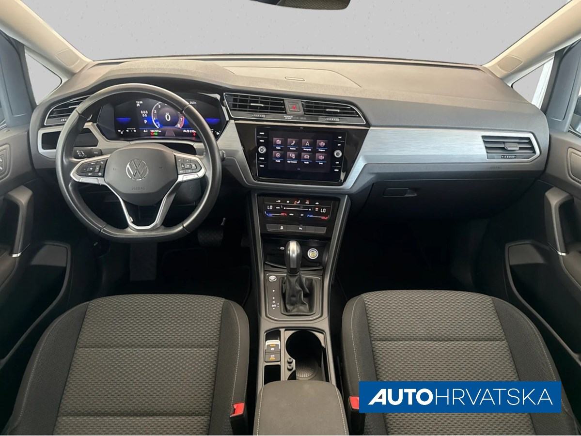 VOLKSWAGEN TOURAN 1.5 TSI DSG, 23.490,00 €, fotografija 9