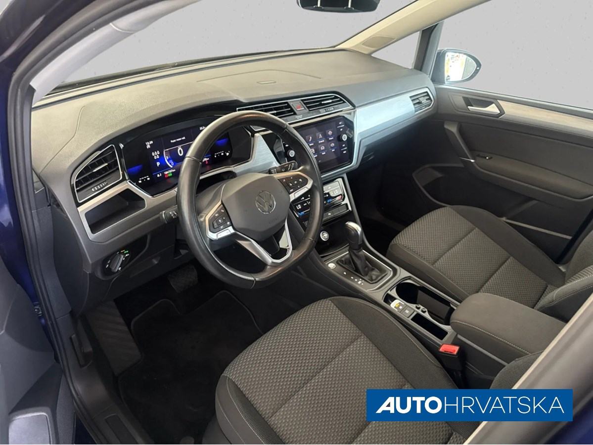 VOLKSWAGEN TOURAN 1.5 TSI DSG, 23.490,00 €, fotografija 11