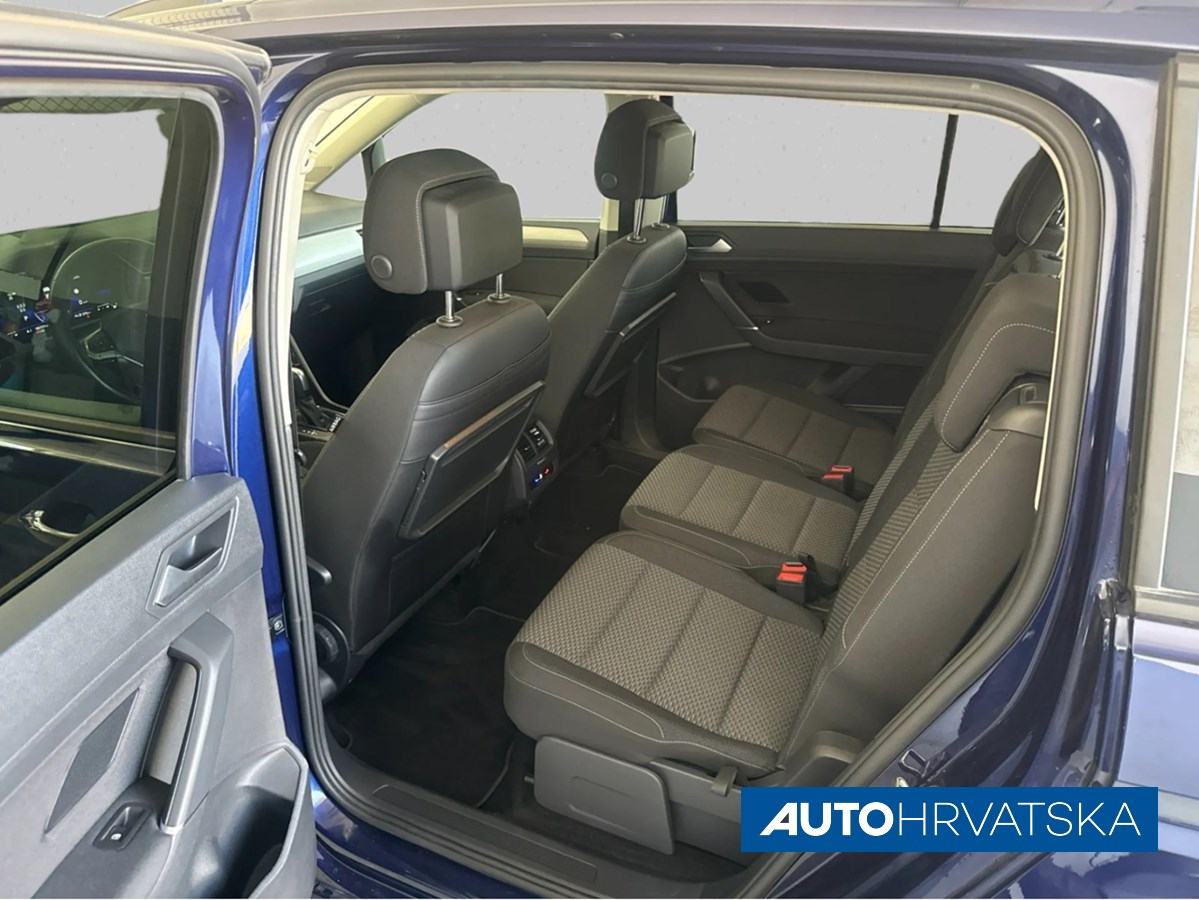VOLKSWAGEN TOURAN 1.5 TSI DSG, 23.490,00 €, fotografija 12