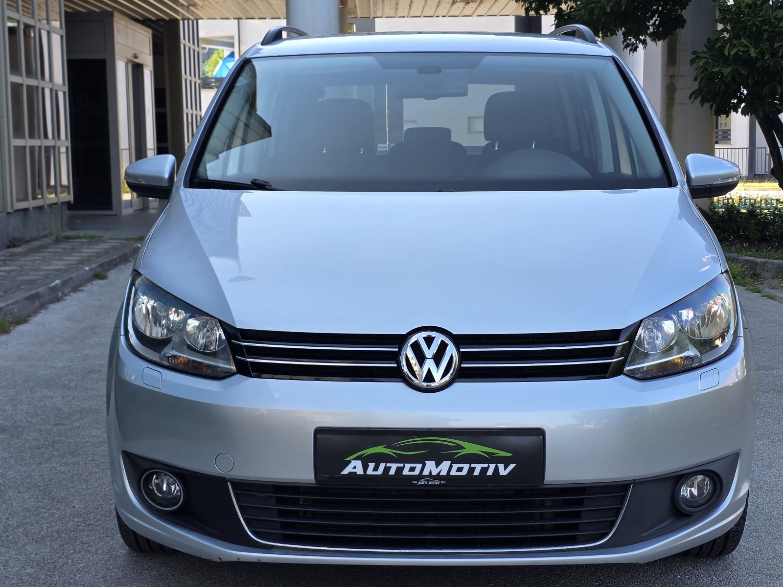 VOLKSWAGEN TOURAN 1.6 TDI COMFORTLINE - *7 SJEDALA - SERVISNA KNJIGA*, fotografija 3