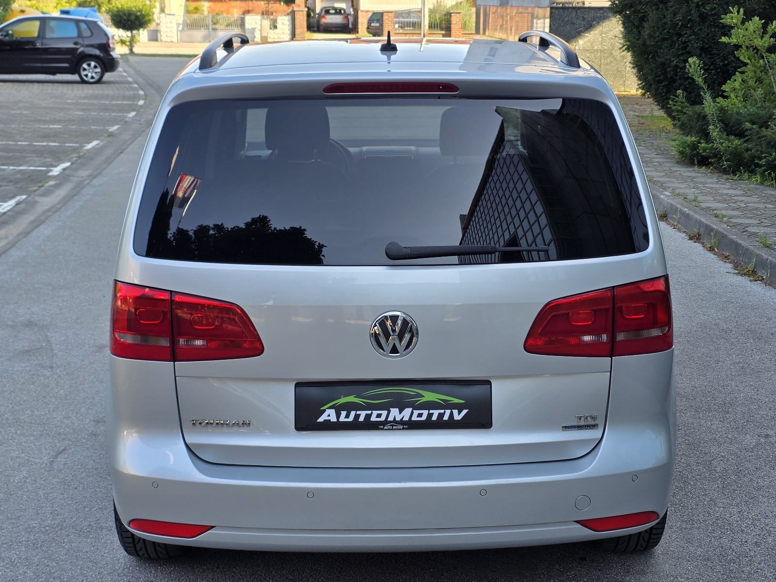 VOLKSWAGEN TOURAN 1.6 TDI COMFORTLINE - *7 SJEDALA - SERVISNA KNJIGA*, fotografija 7