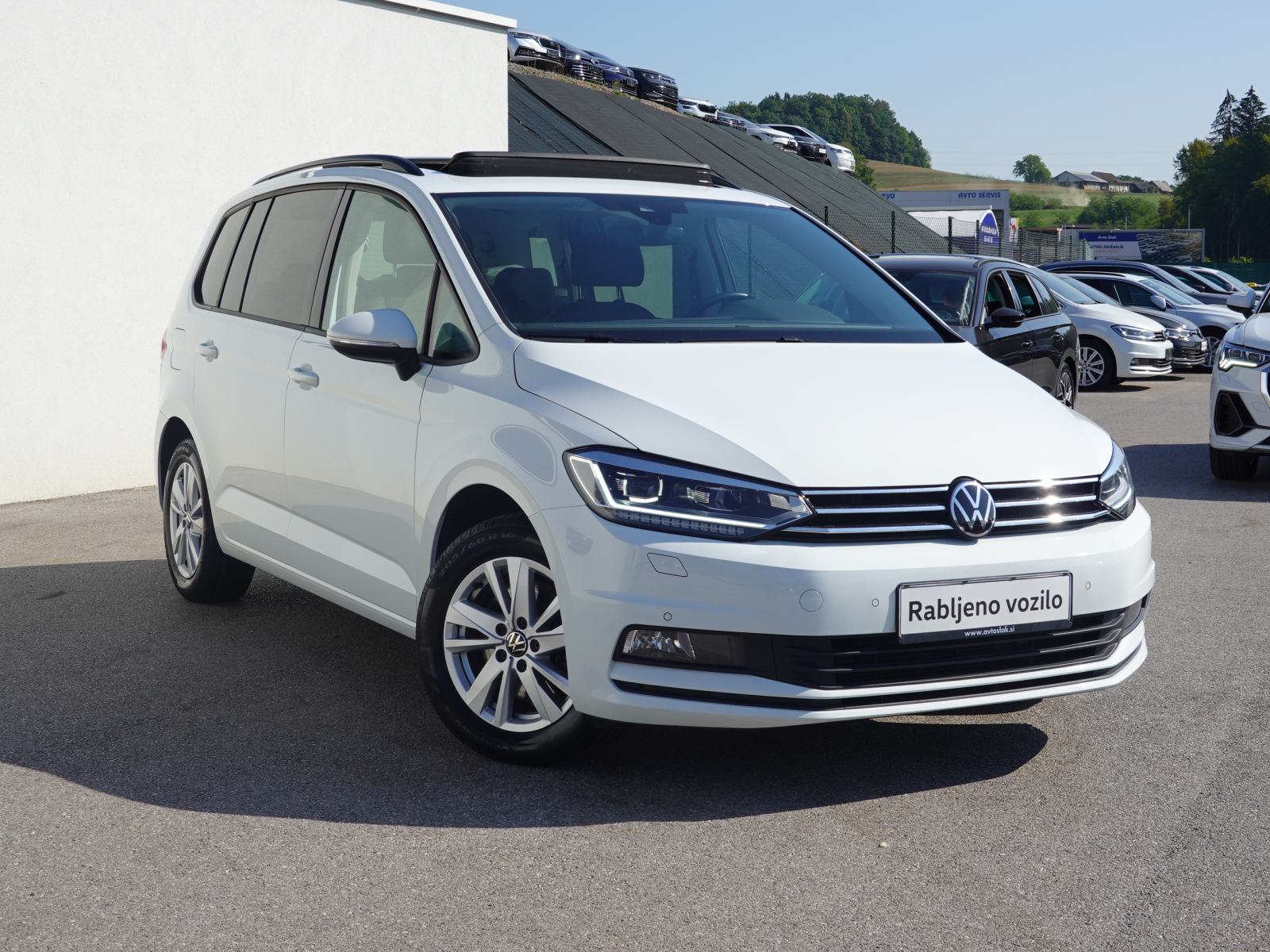 Volkswagen Touran 2.0 TDI BMT DSG+PANO+VL.KLJUKA+ACC+NAVI+WEBASTO, fotografija 3
