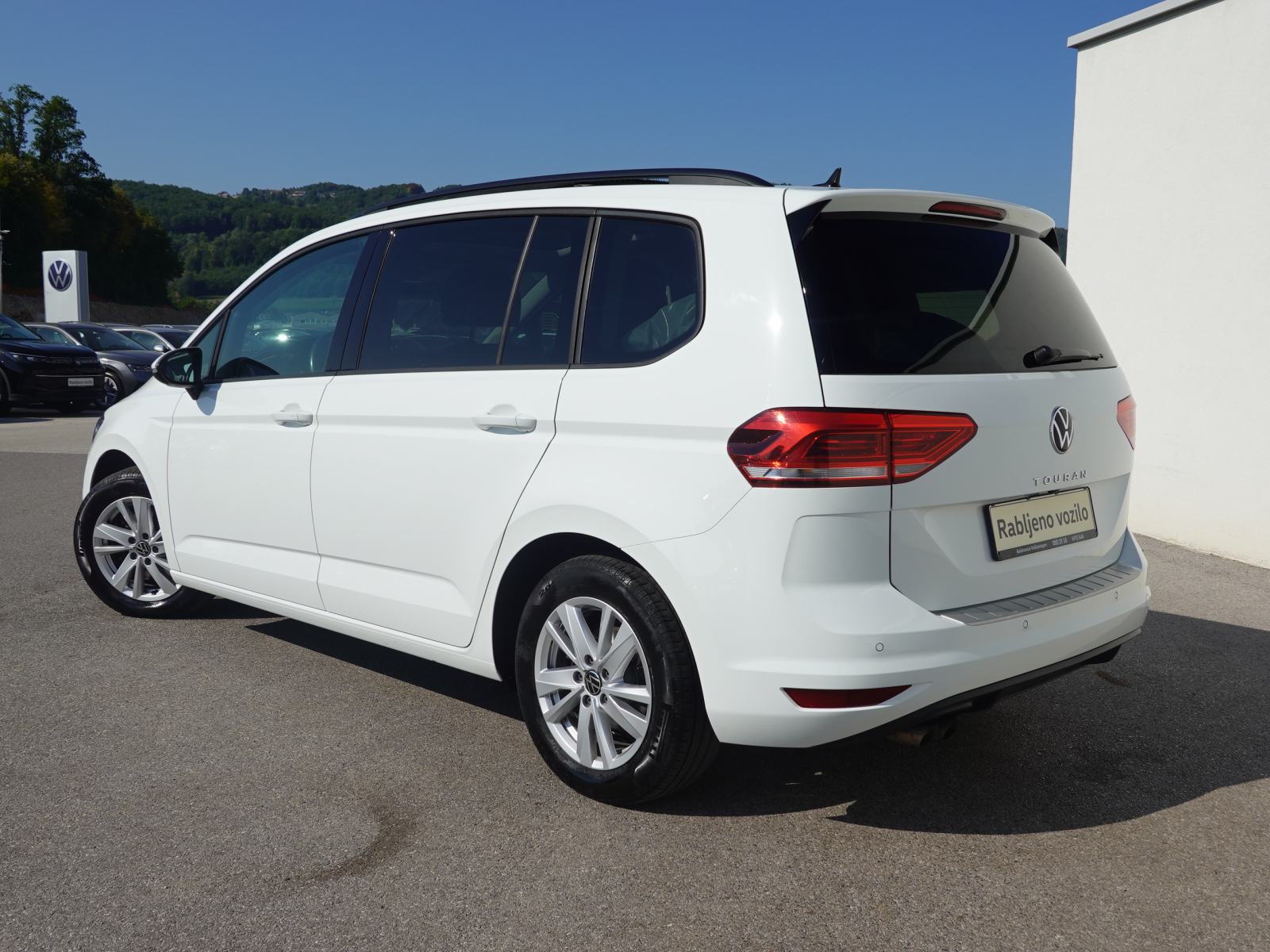 Volkswagen Touran 2.0 TDI BMT DSG+PANO+VL.KLJUKA+ACC+NAVI+WEBASTO, fotografija 5