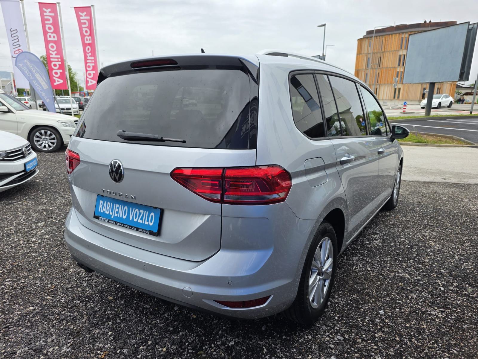 Volkswagen Touran 2.0 TDI BMT Family DSG *VIRTUAL*, fotografija 4