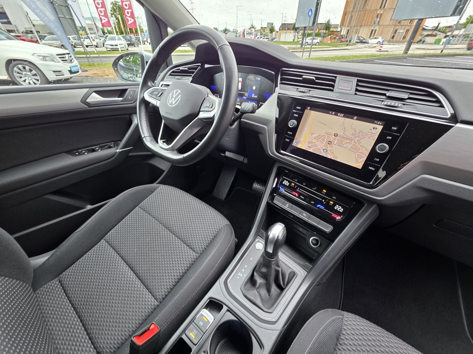 Volkswagen Touran 2.0 TDI BMT Family DSG *VIRTUAL*, fotografija 8