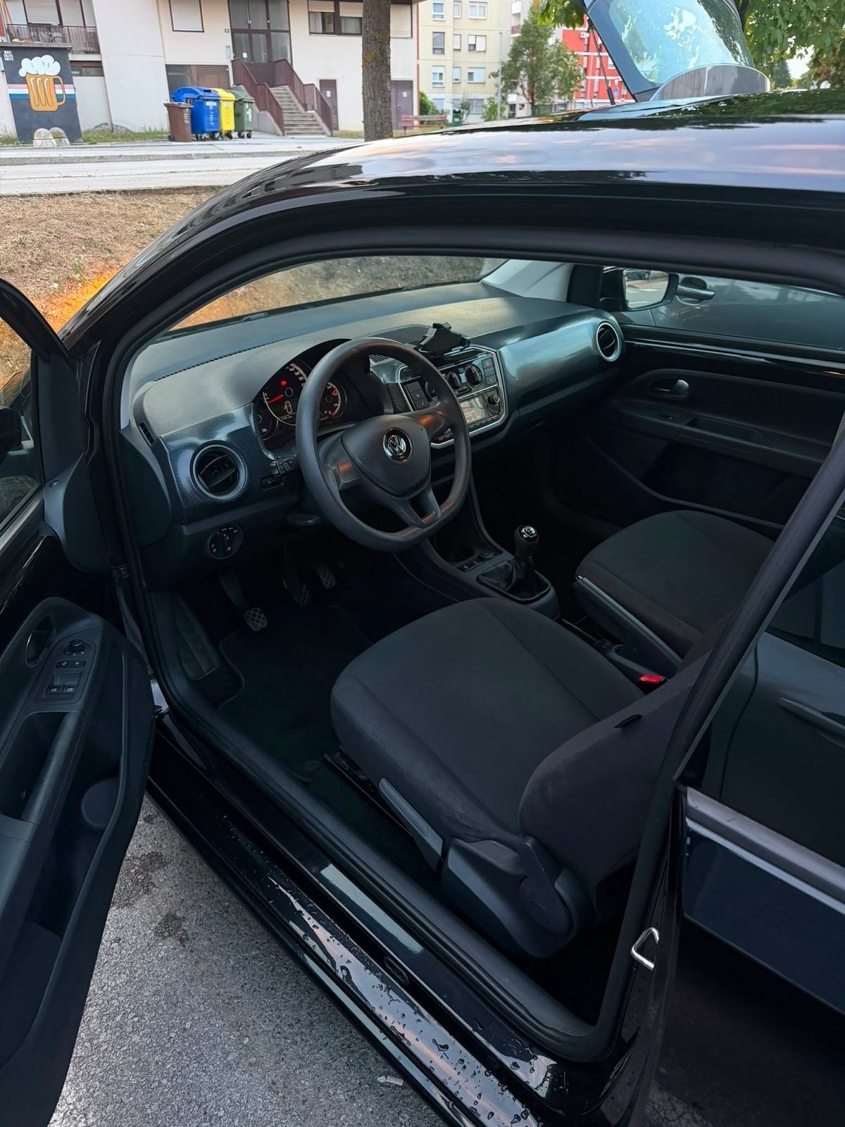 Volkswagen Up! 1,0 MPI, fotografija 13