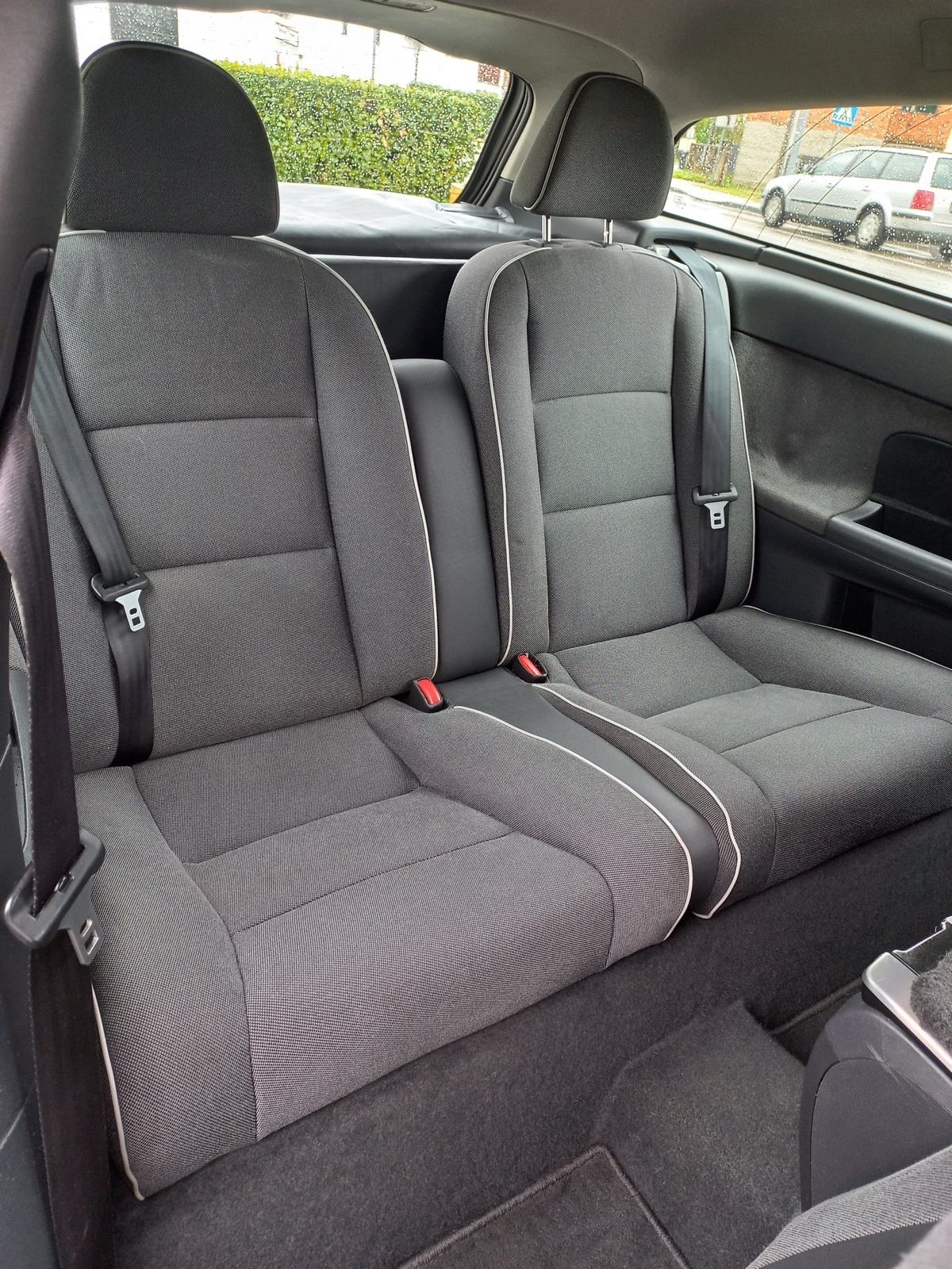 Volvo C30 1,6 D AUTO KAO NOV, fotografija 10