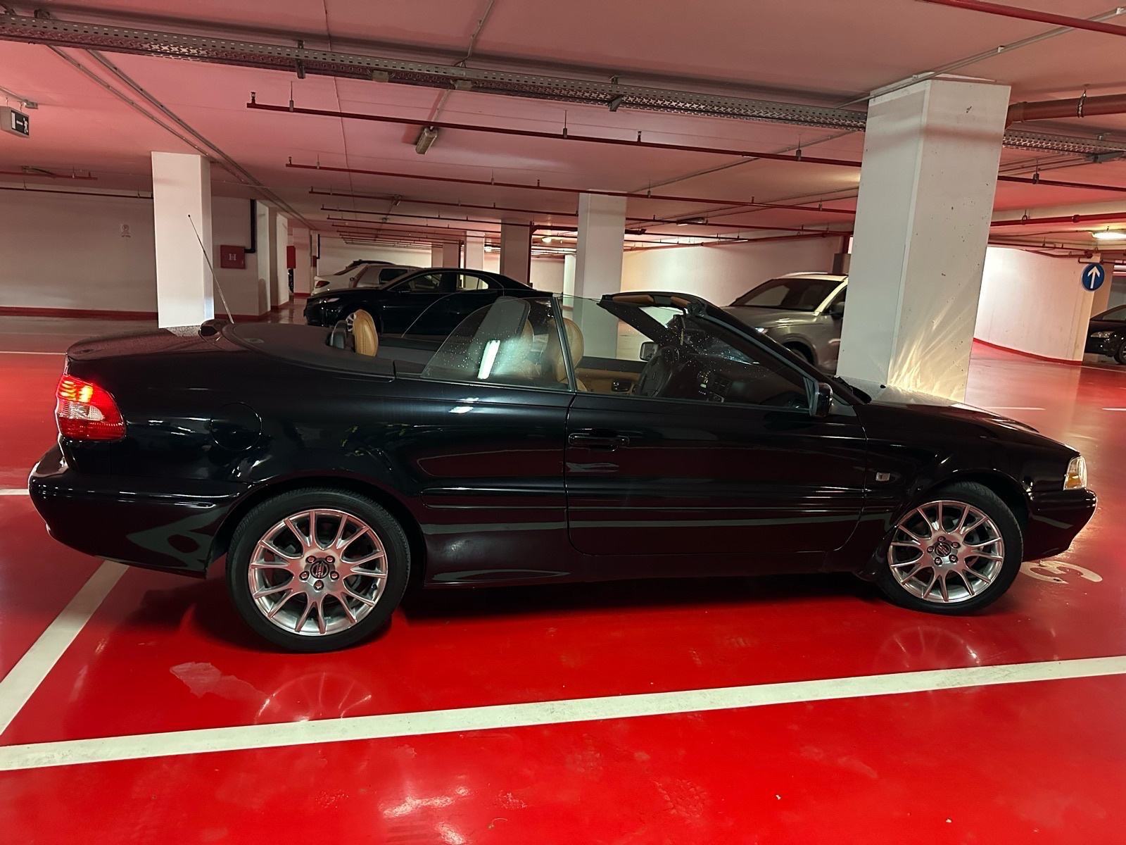 Volvo C70 2.4 T automatik, fotografija 5