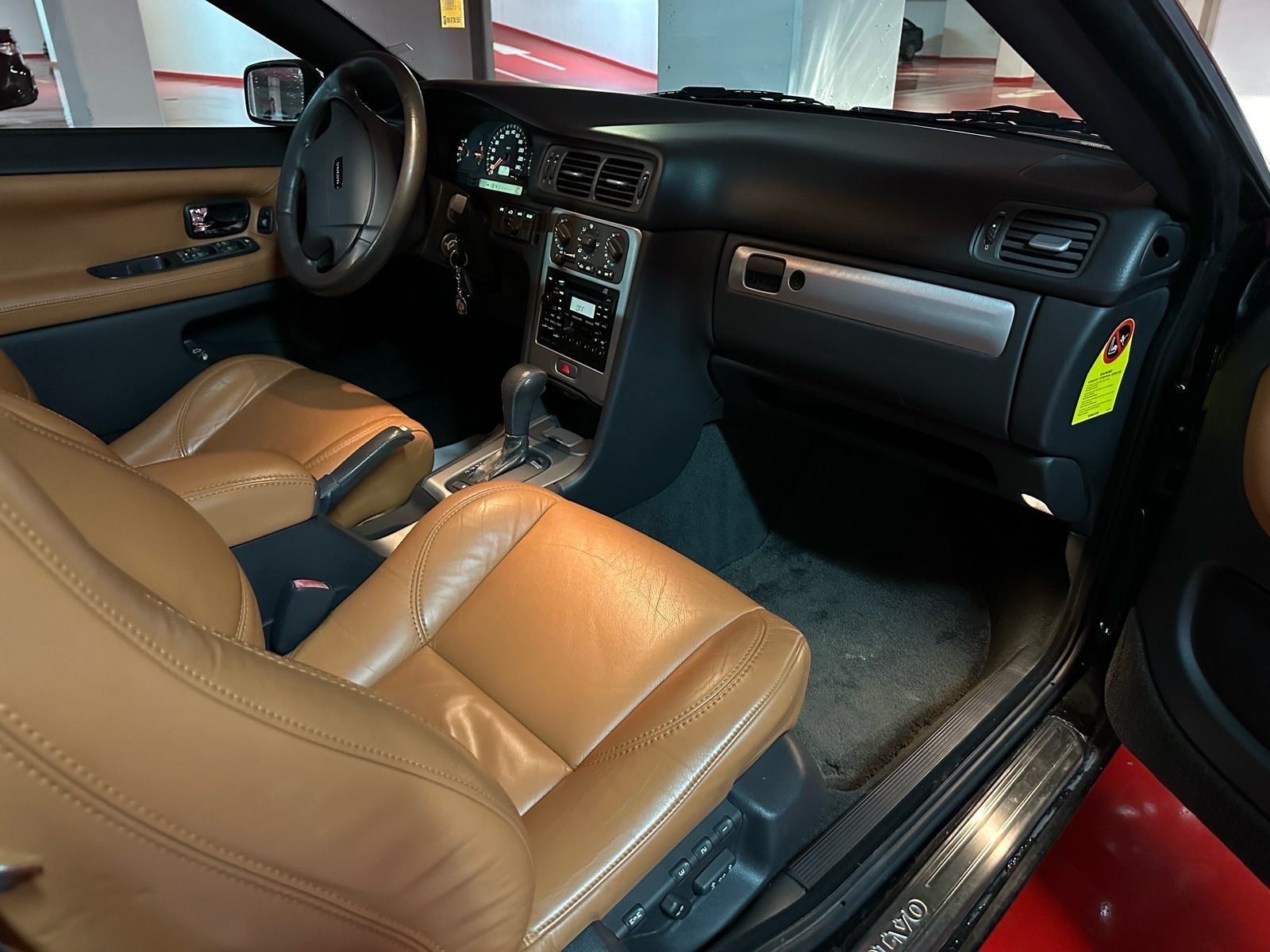 Volvo C70 2.4 T automatik, fotografija 10