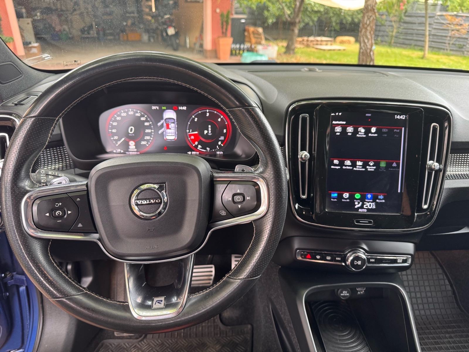 Volvo R DESIGN XC40 AWD D4 ACC/PILOT ASSIST, fotografija 7