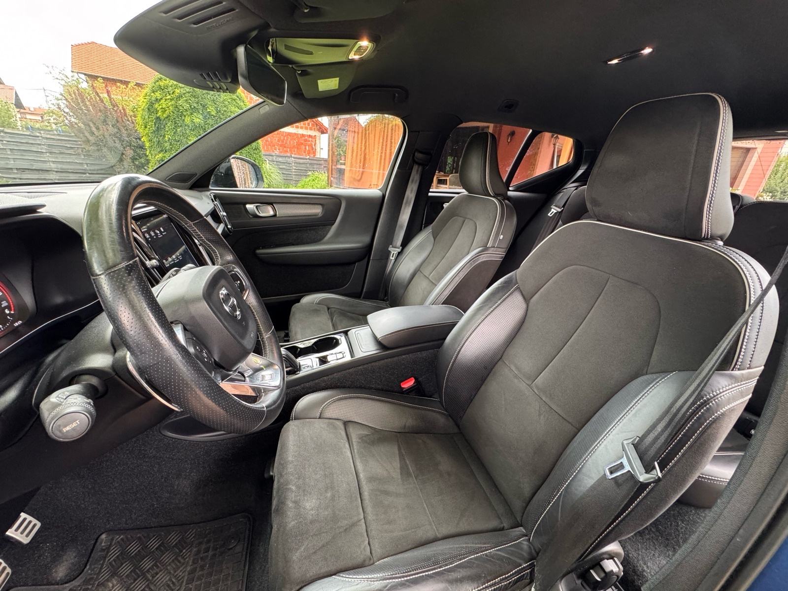 Volvo R DESIGN XC40 AWD D4 ACC/PILOT ASSIST, fotografija 8