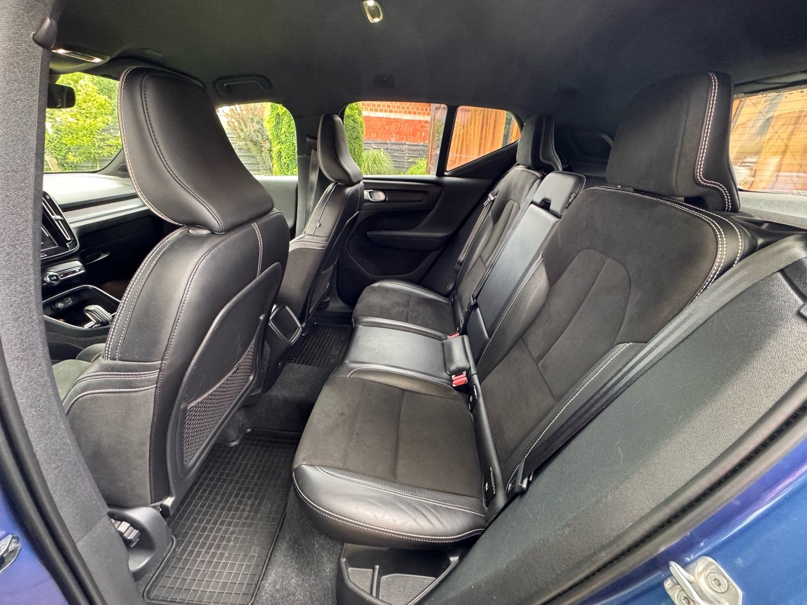 Volvo R DESIGN XC40 AWD D4 ACC/PILOT ASSIST, fotografija 9