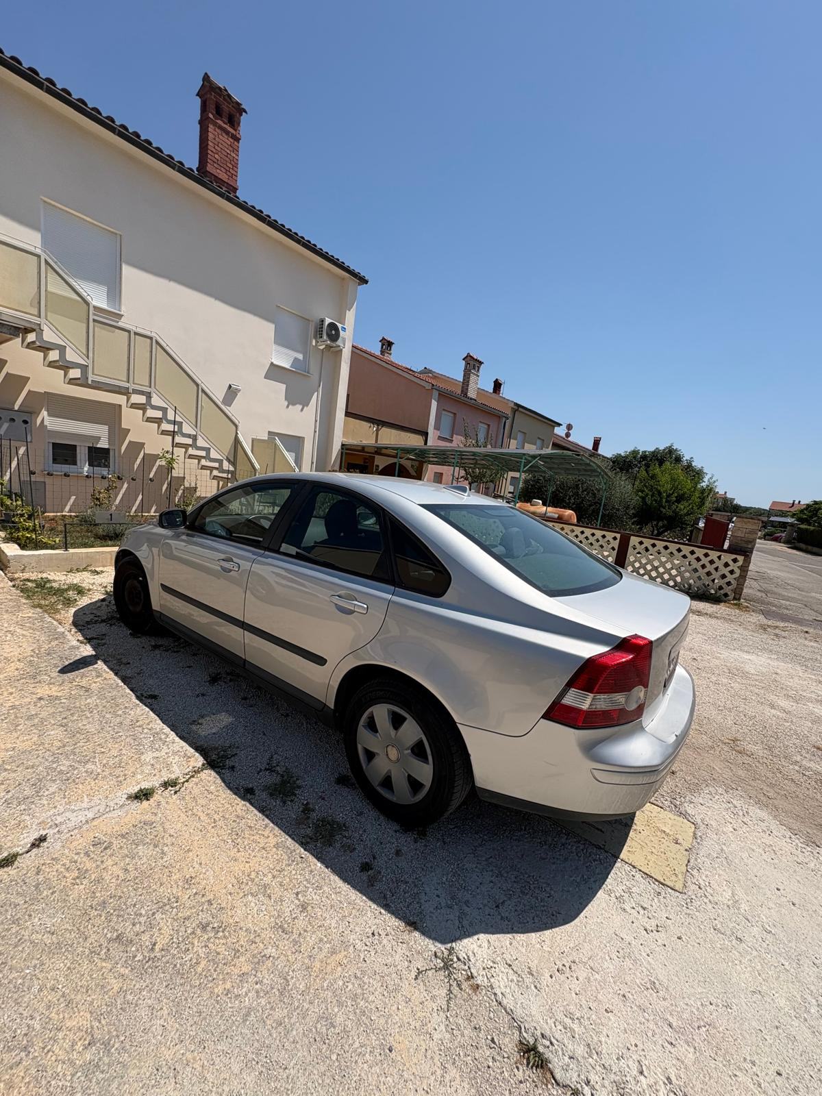 Volvo S40 1,6 D, fotografija 3