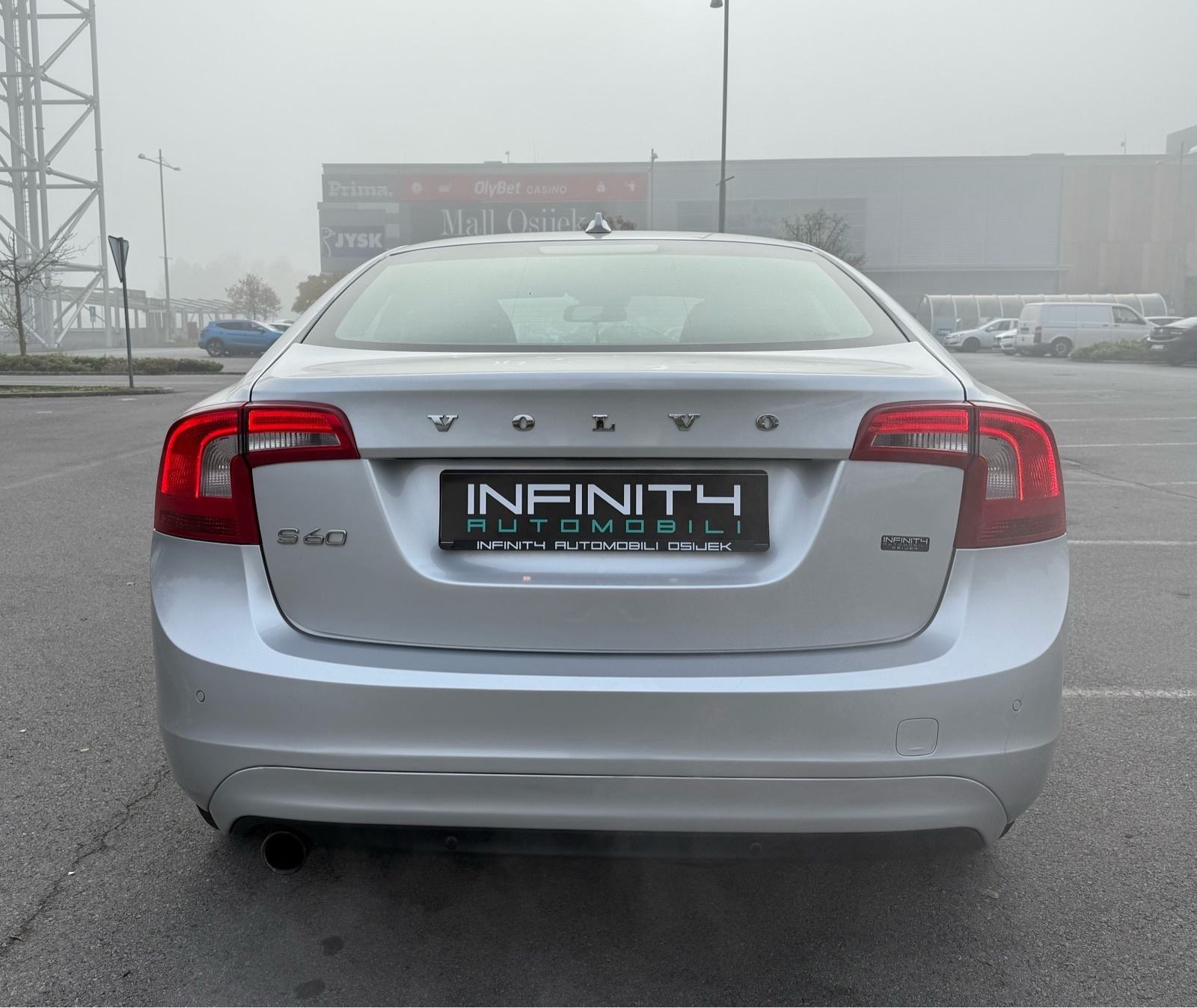 Volvo S60 1.6D NAVI, AUT.DVOZ.KLIMA, ALU, VELIKI SERVIS, REG: 04/2027, fotografija 7