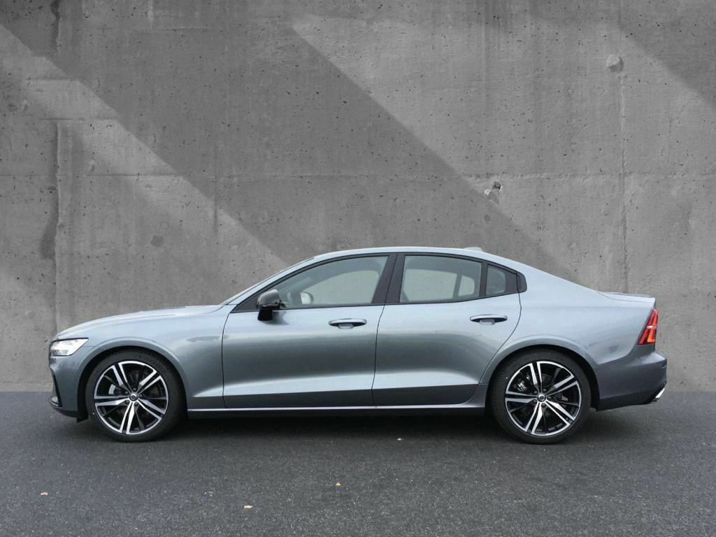 Volvo S60 2.0 B4 R-DESIGN Mild Hybrid Automatic ACC-TEMP KAMERA360 LED, fotografija 2