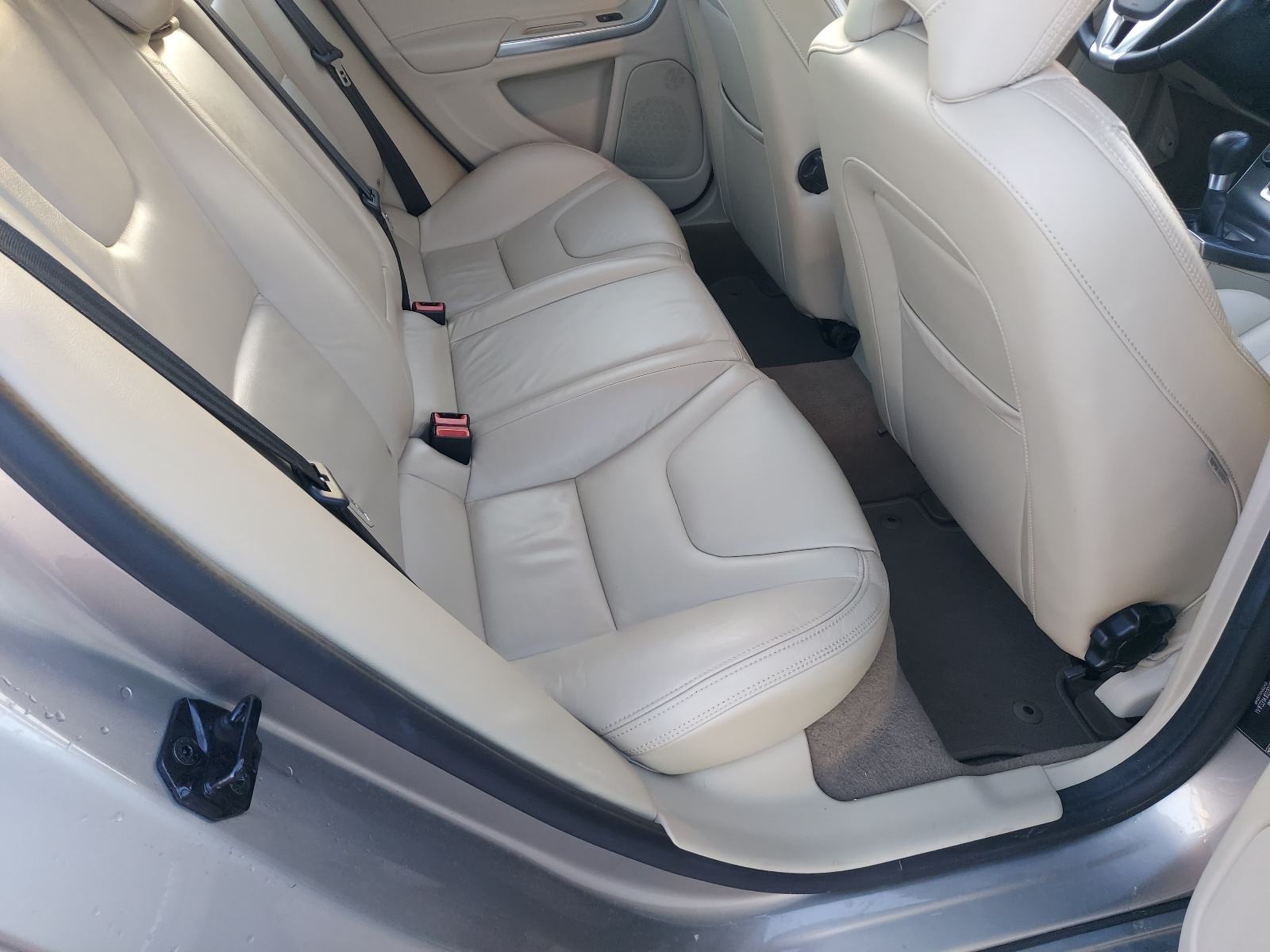 Volvo S60 2.0 D3 Summum klimatronik park.senzori , alu17 , Bi - xenon, fotografija 6