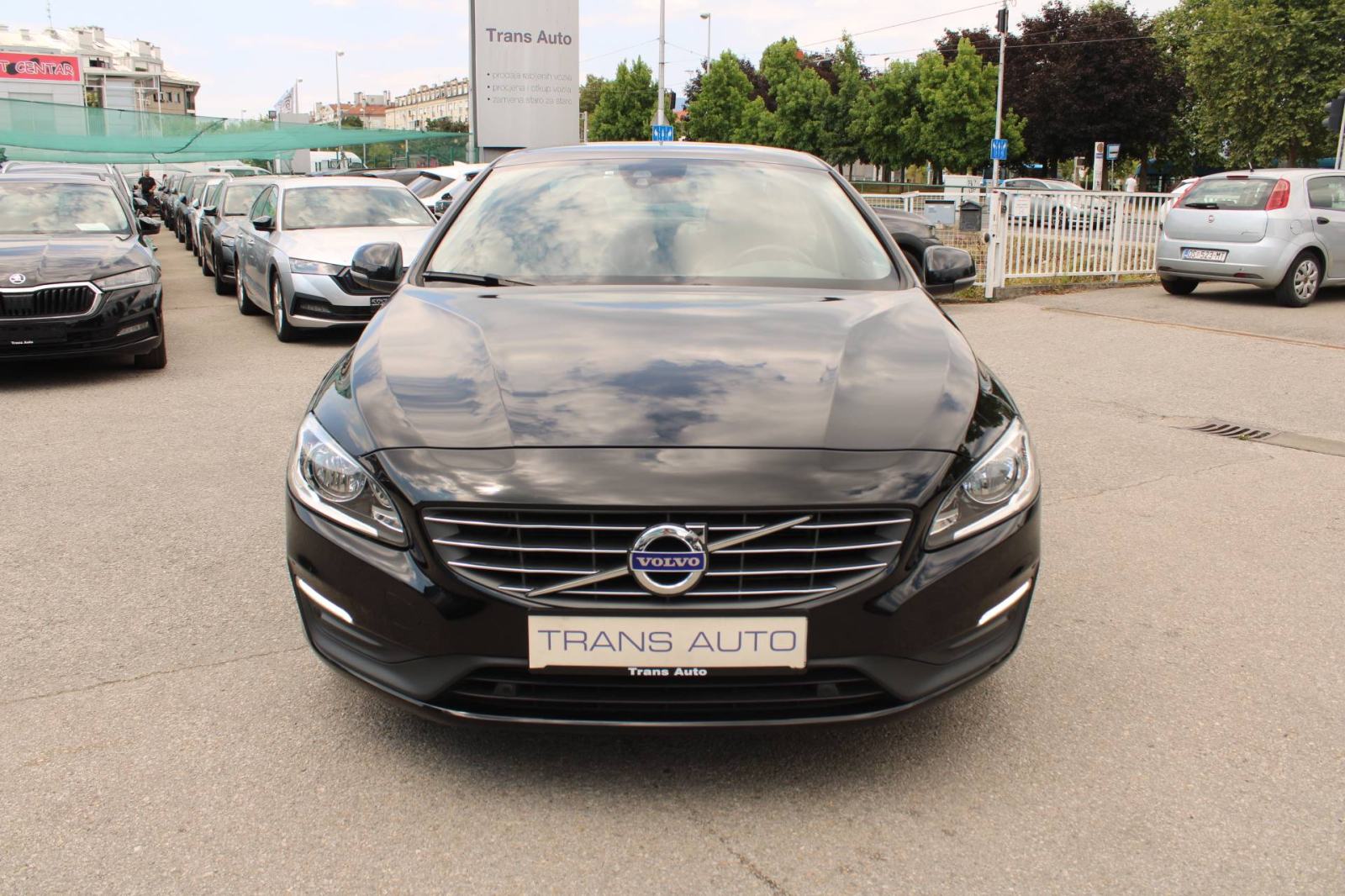 Volvo S60 2.0D reg 2/2027, fotografija 2