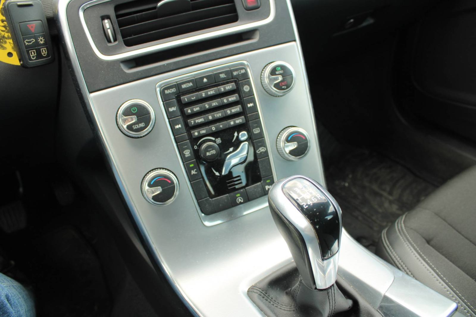 Volvo S60 2.0D reg 2/2027, fotografija 16
