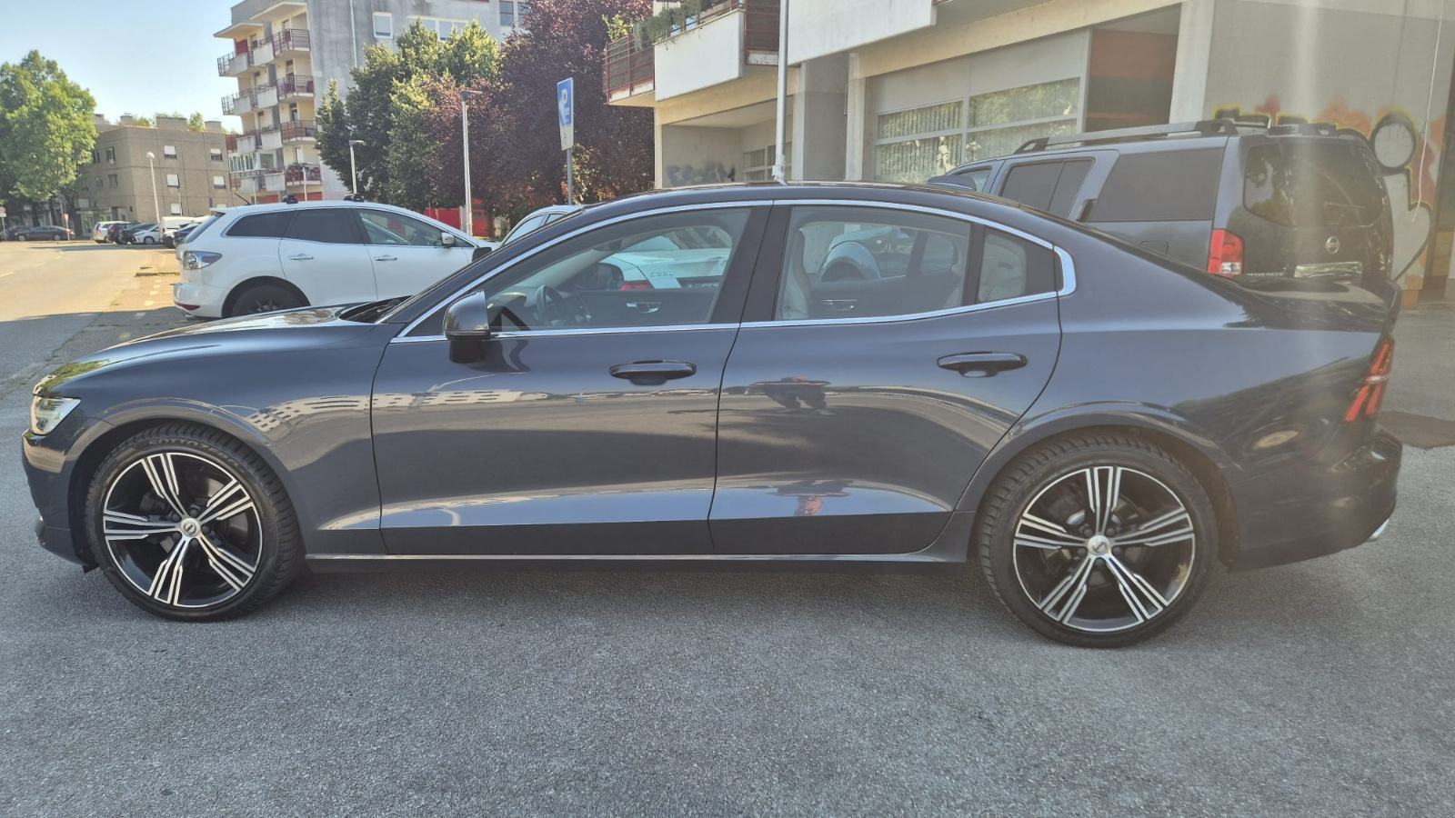 Volvo S60 automatik B4 B inscription vrhunski kupljen u RH, fotografija 5