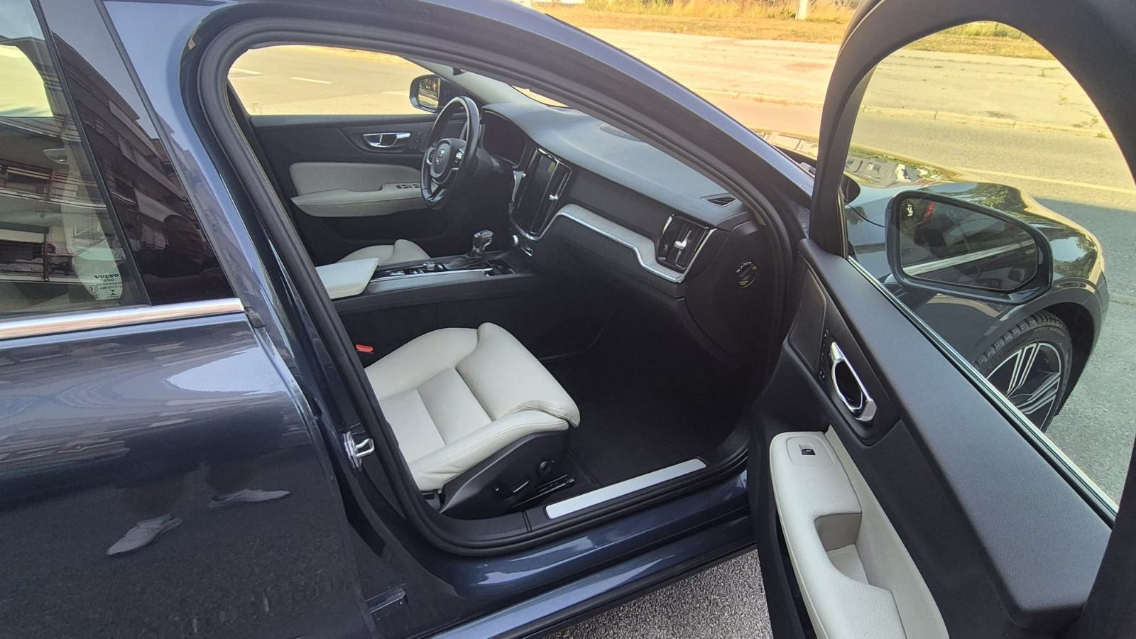 Volvo S60 automatik B4 B inscription vrhunski kupljen u RH, fotografija 8
