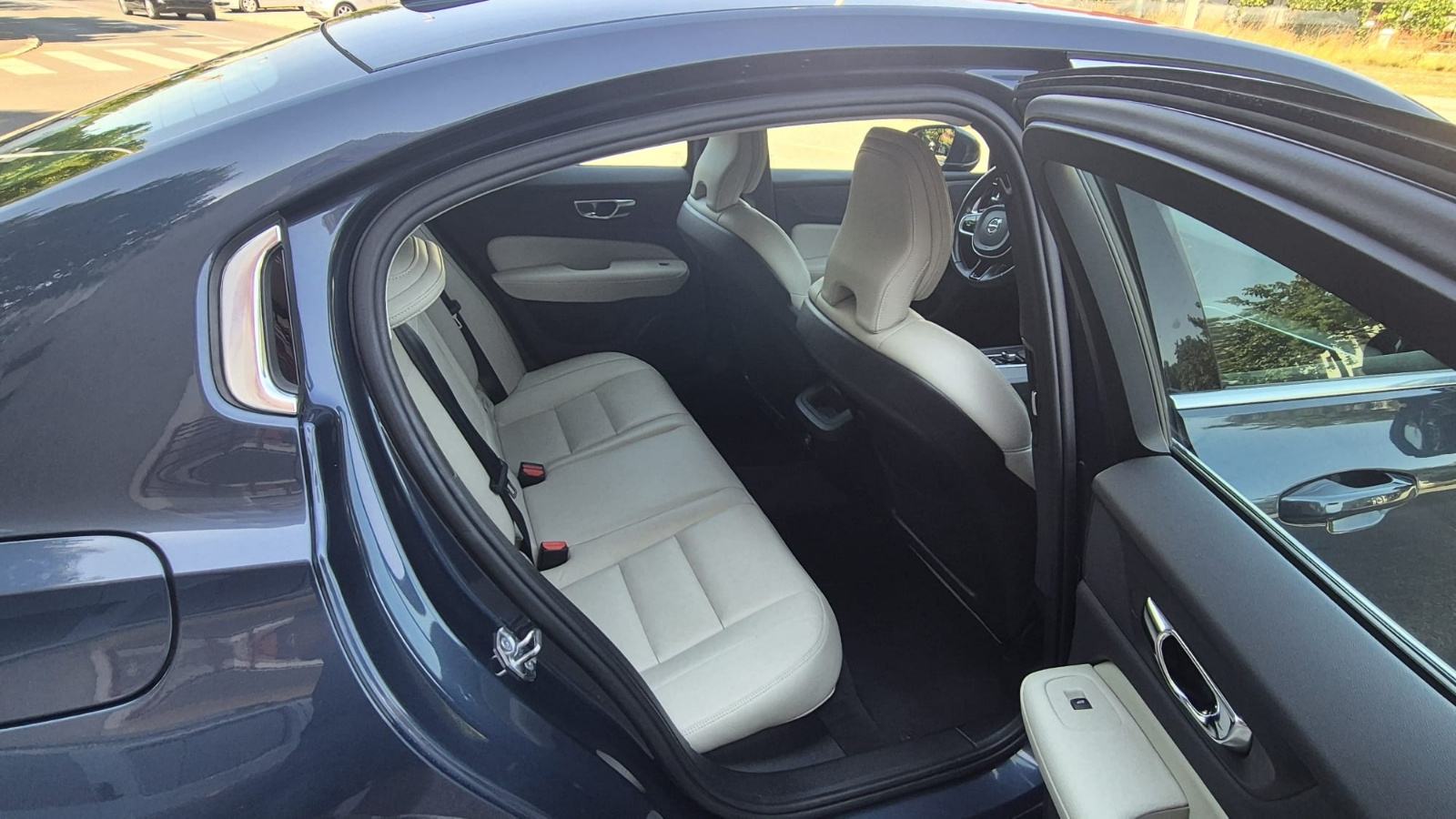 Volvo S60 automatik B4 B inscription vrhunski kupljen u RH, fotografija 15