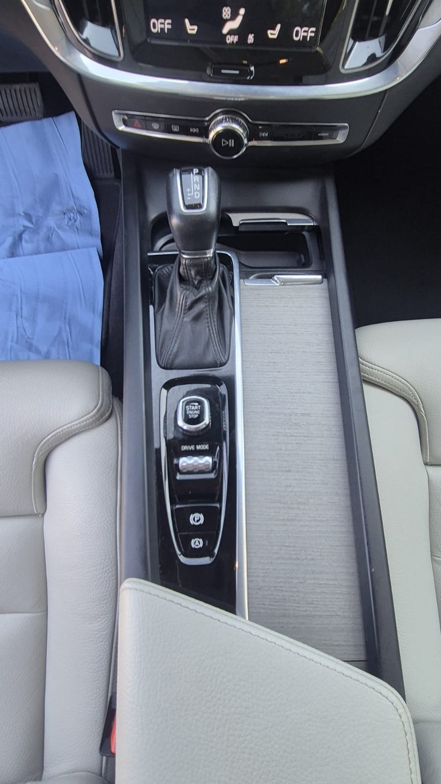 Volvo S60 automatik B4 B inscription vrhunski kupljen u RH, fotografija 14