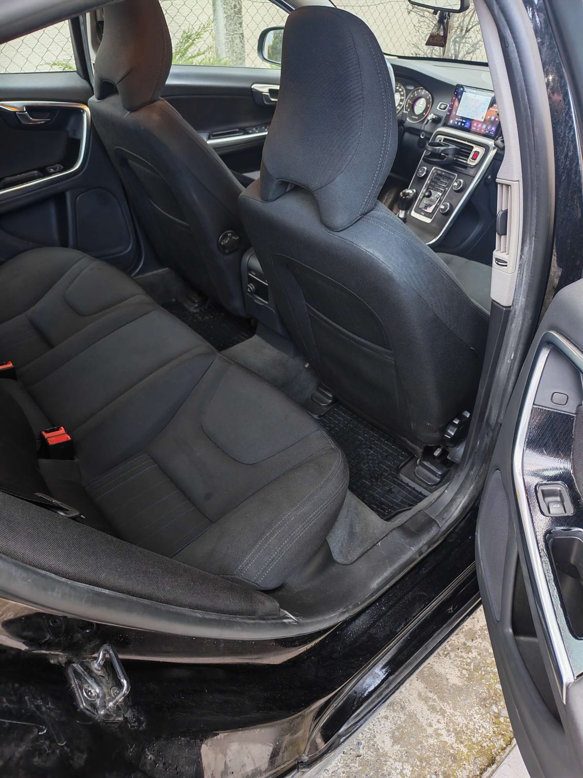 Volvo S60 DRIVe veliki servis, reg.godinu dana., fotografija 10