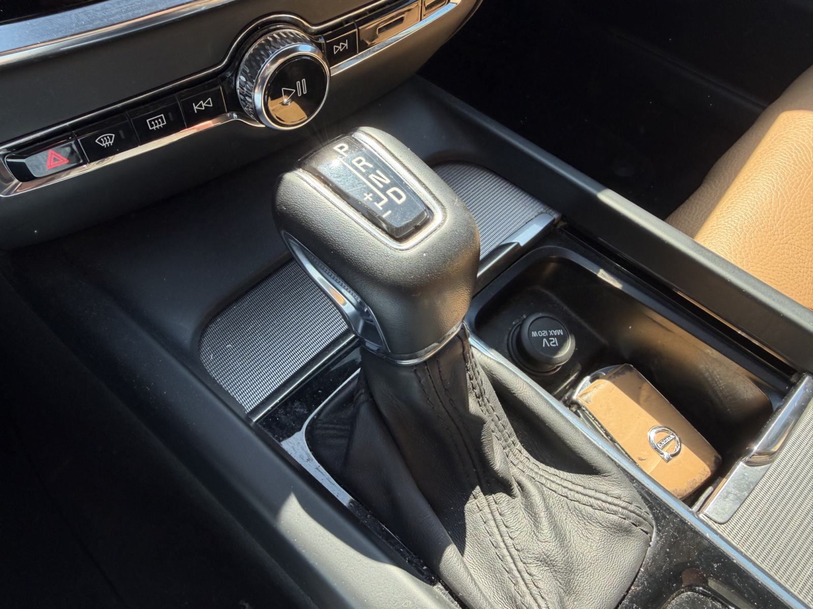 Volvo S60 T4, 2.0 AUTOMATIK, KAMERA, NAV, REG 12/2026, polestar, fotografija 14