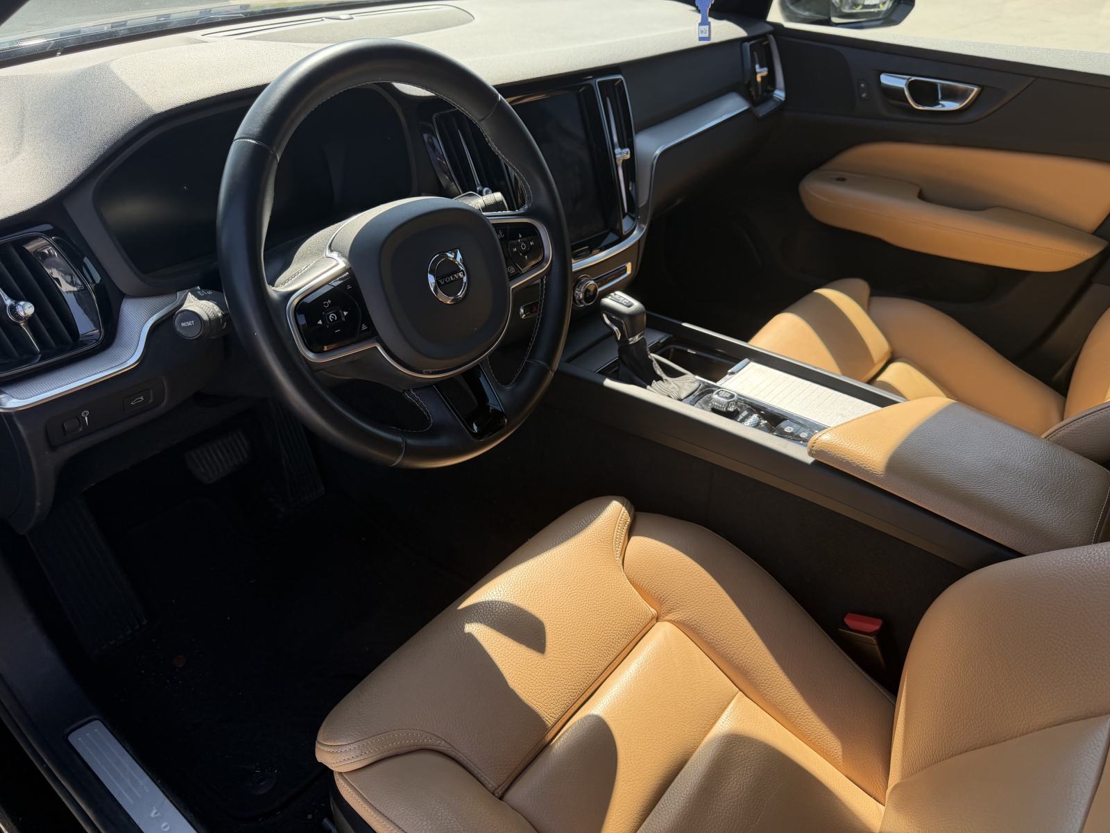 Volvo S60 T4, 2.0 AUTOMATIK, KAMERA, NAV, REG 12/2026, polestar, fotografija 10