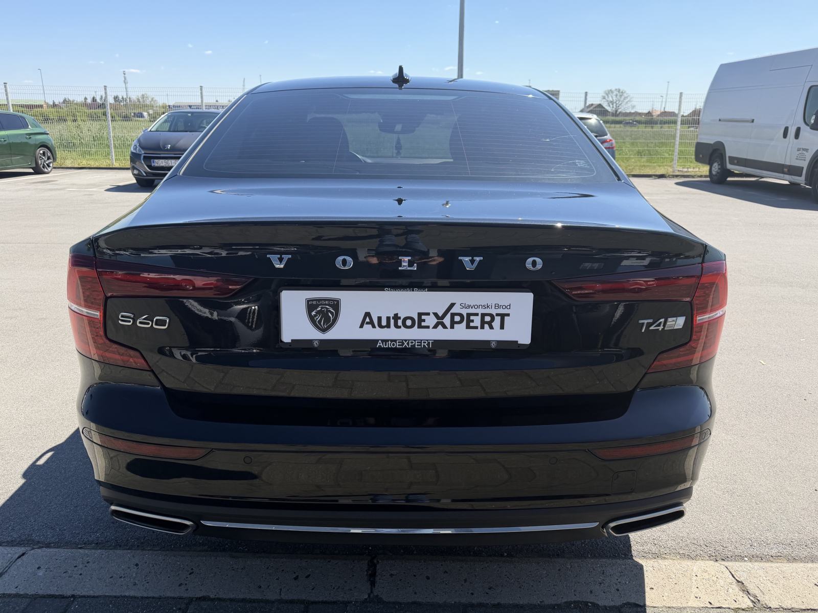 Volvo S60 T4, 2.0 AUTOMATIK, KAMERA, NAV, REG 12/2026, polestar, fotografija 6