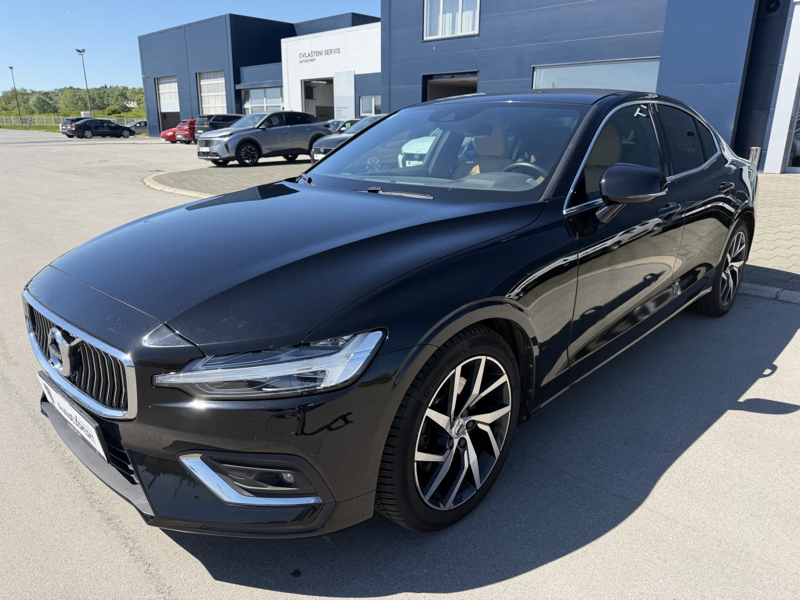 Volvo S60 T4, 2.0 AUTOMATIK, KAMERA, NAV, REG 12/2026, polestar, fotografija 3