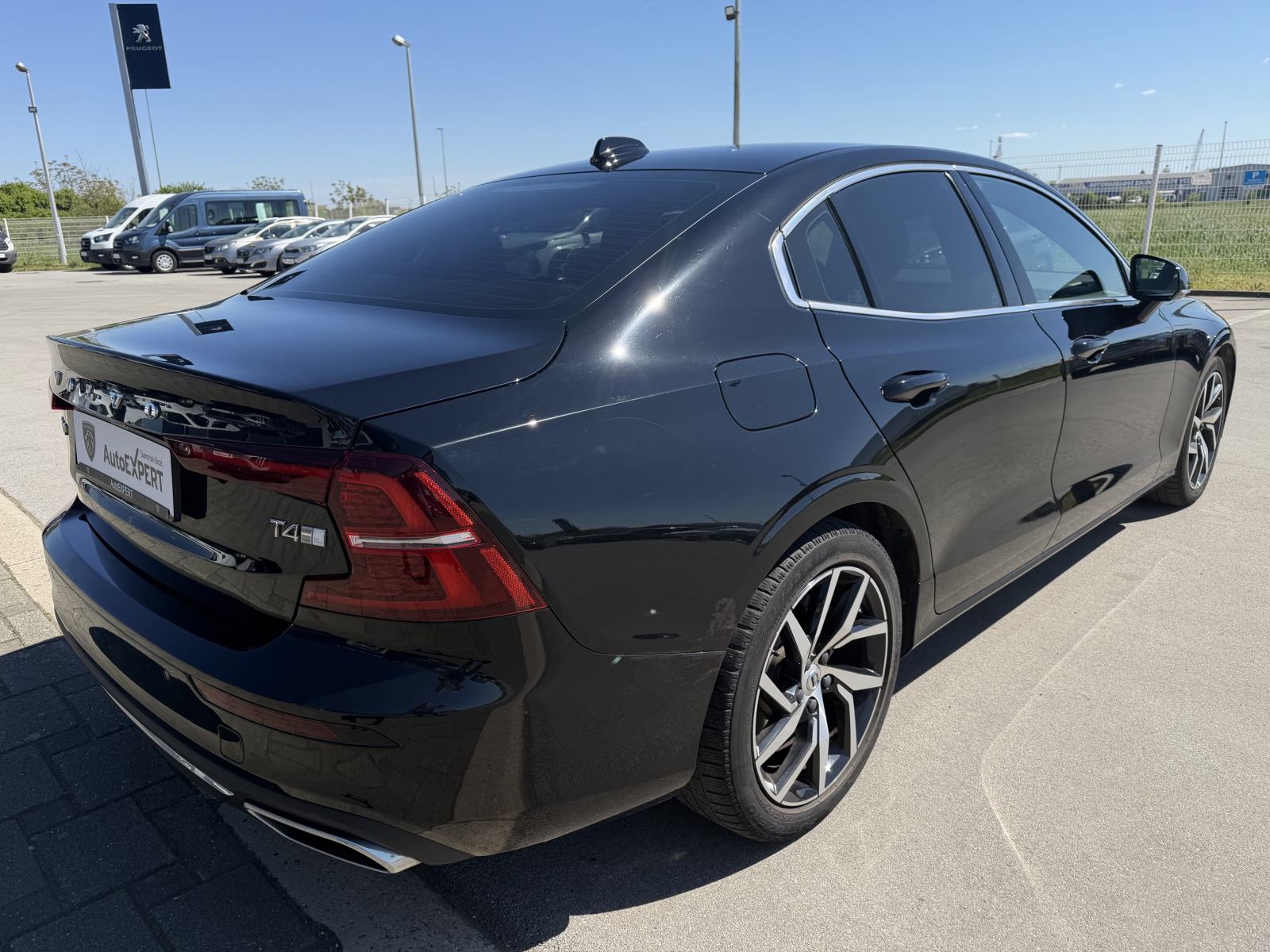 Volvo S60 T4, 2.0 AUTOMATIK, KAMERA, NAV, REG 12/2026, polestar, fotografija 7