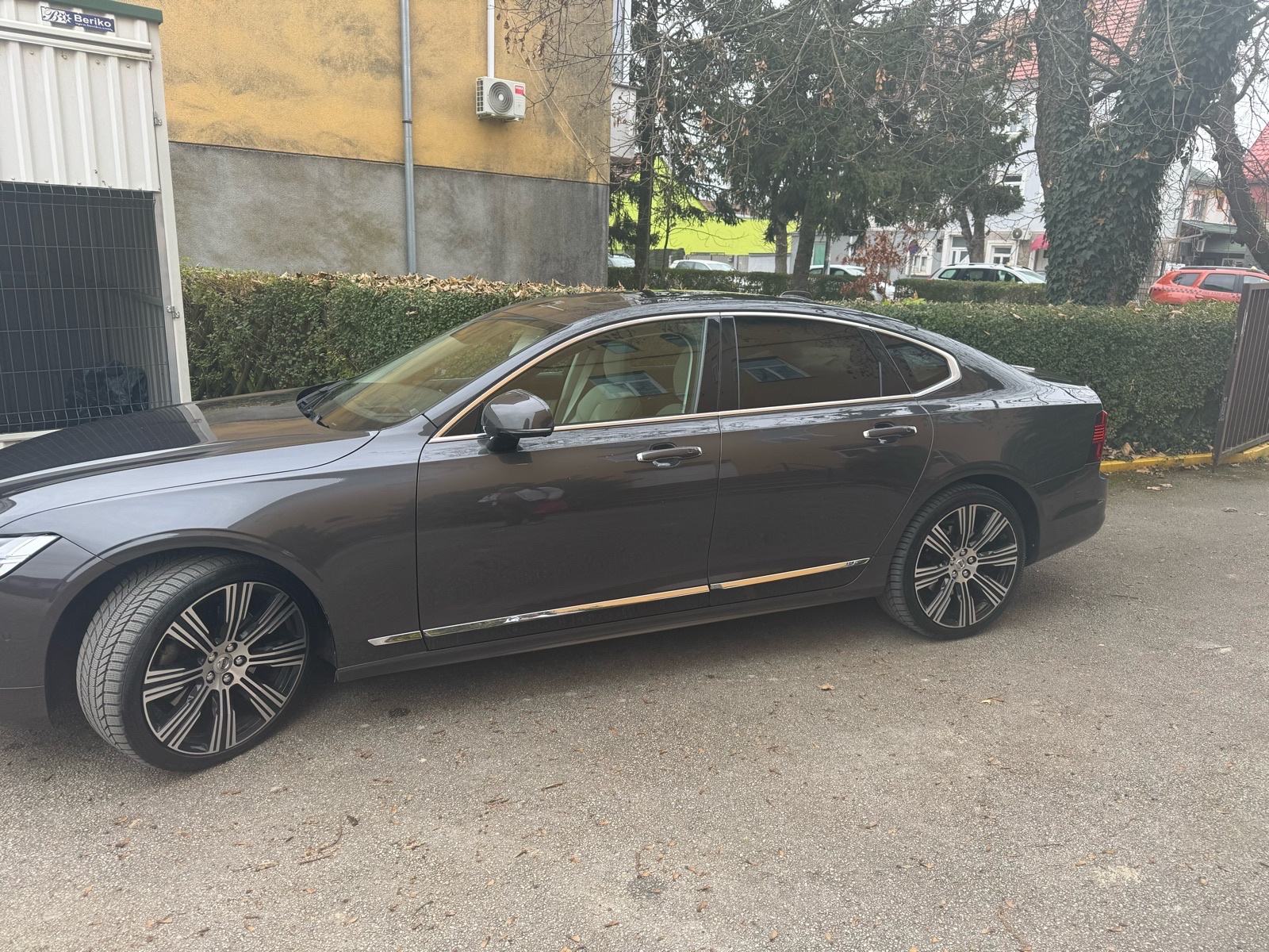Volvo S90 B5D AWD automatik, 2021 god.