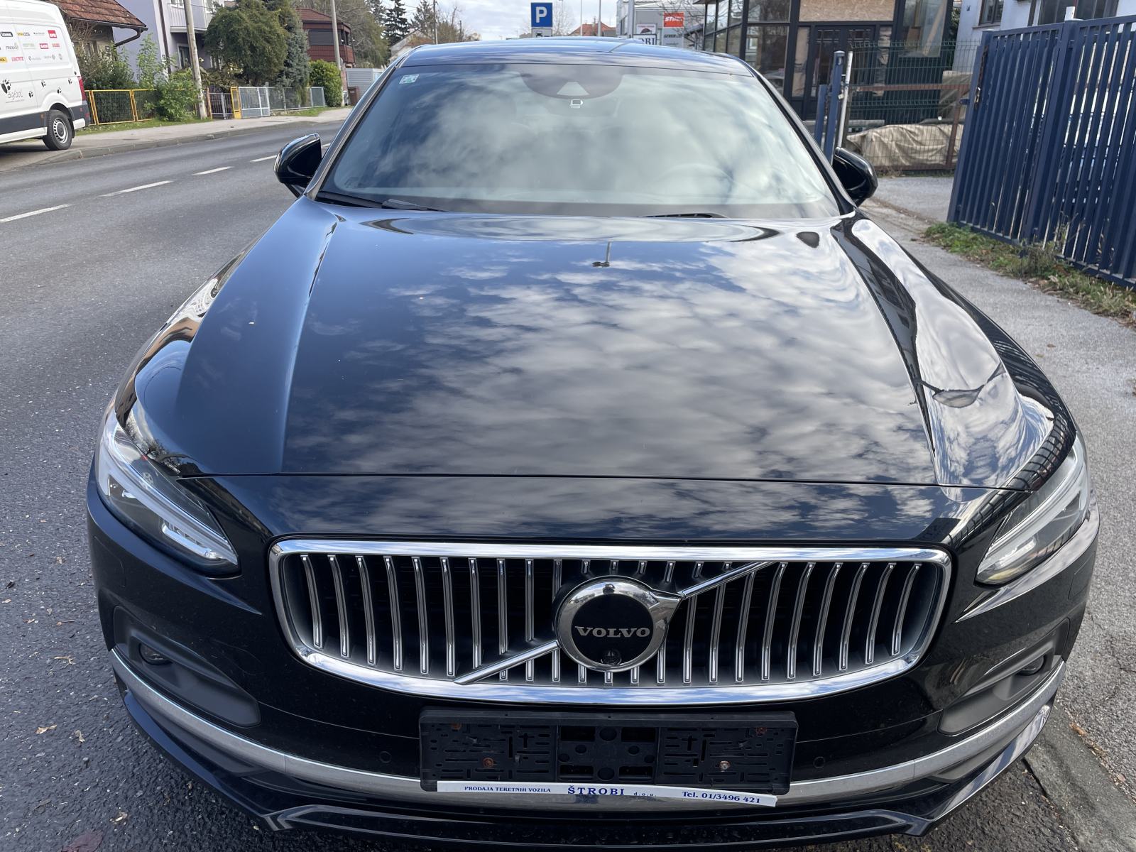 Volvo S90 B5D AWD INS CR.MOMENTUM NIJE UVOZ, 2021 god.