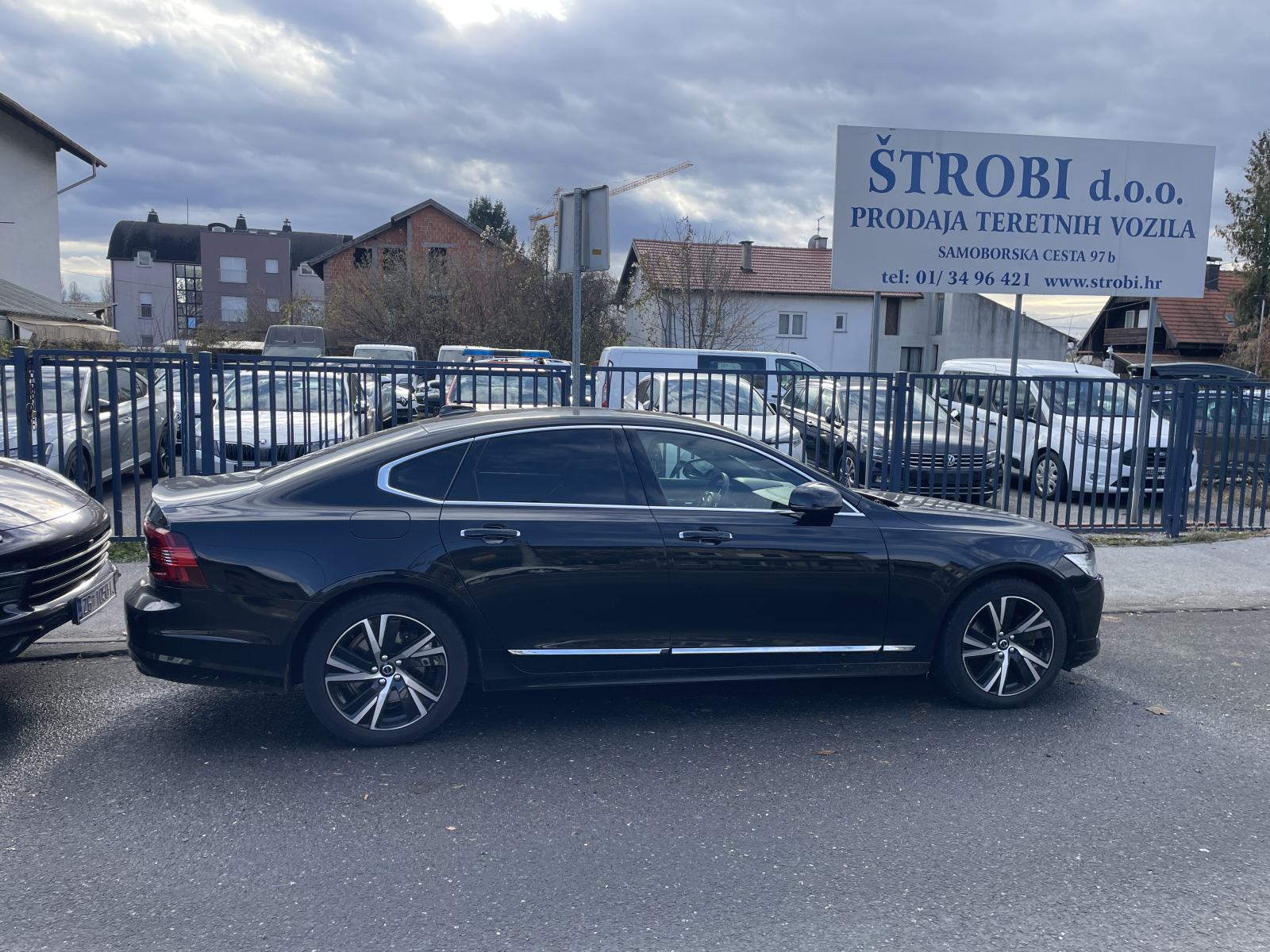 Volvo S90 B5D AWD INS CR.MOMENTUM NIJE UVOZ, fotografija 12