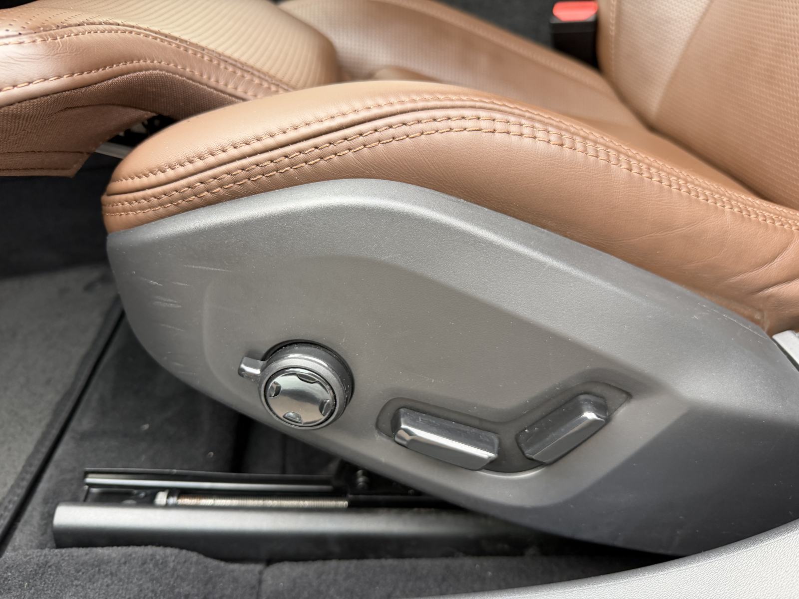 Volvo S90 B5D AWD INS CR.MOMENTUM NIJE UVOZ, fotografija 14