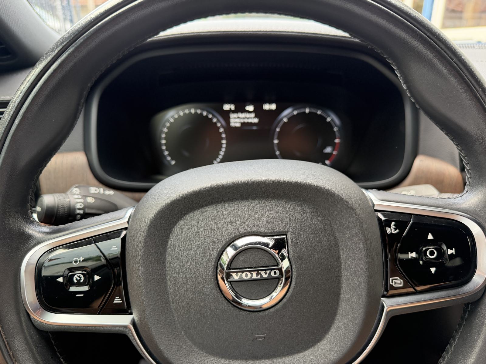 Volvo S90 B5D AWD INS CR.MOMENTUM NIJE UVOZ, fotografija 17