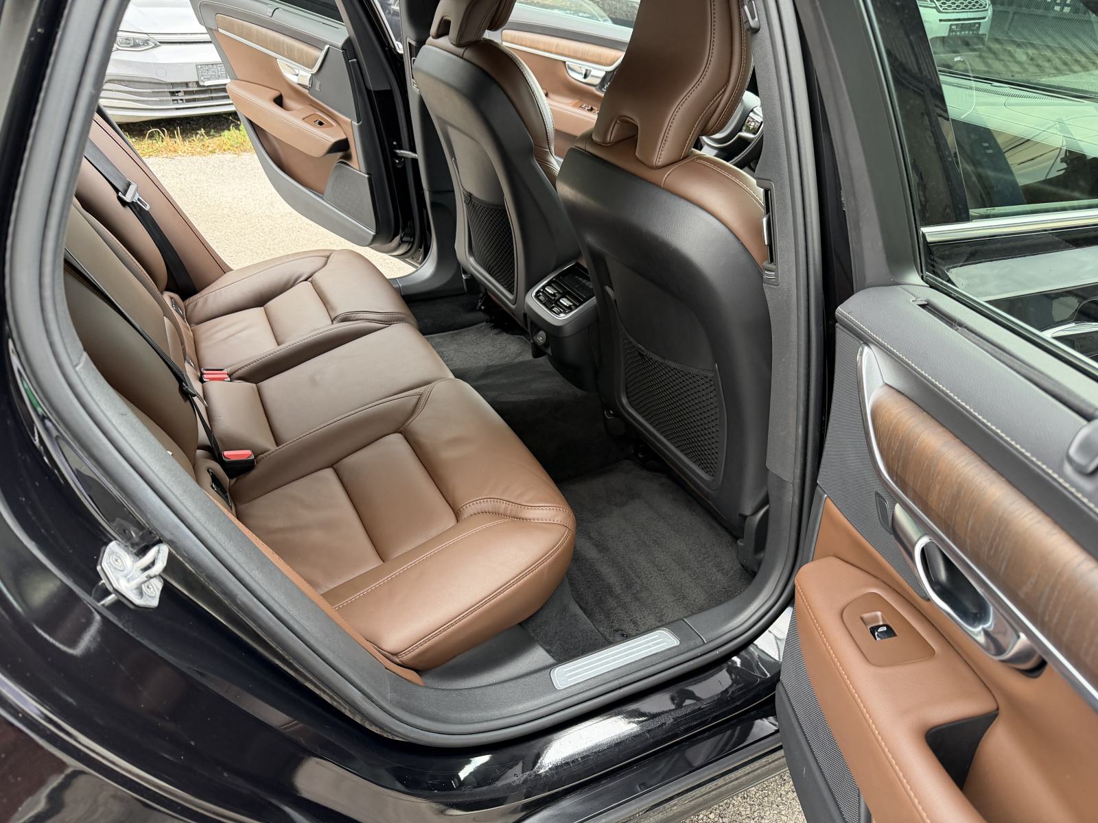 Volvo S90 B5D AWD INS CR.MOMENTUM NIJE UVOZ, fotografija 18